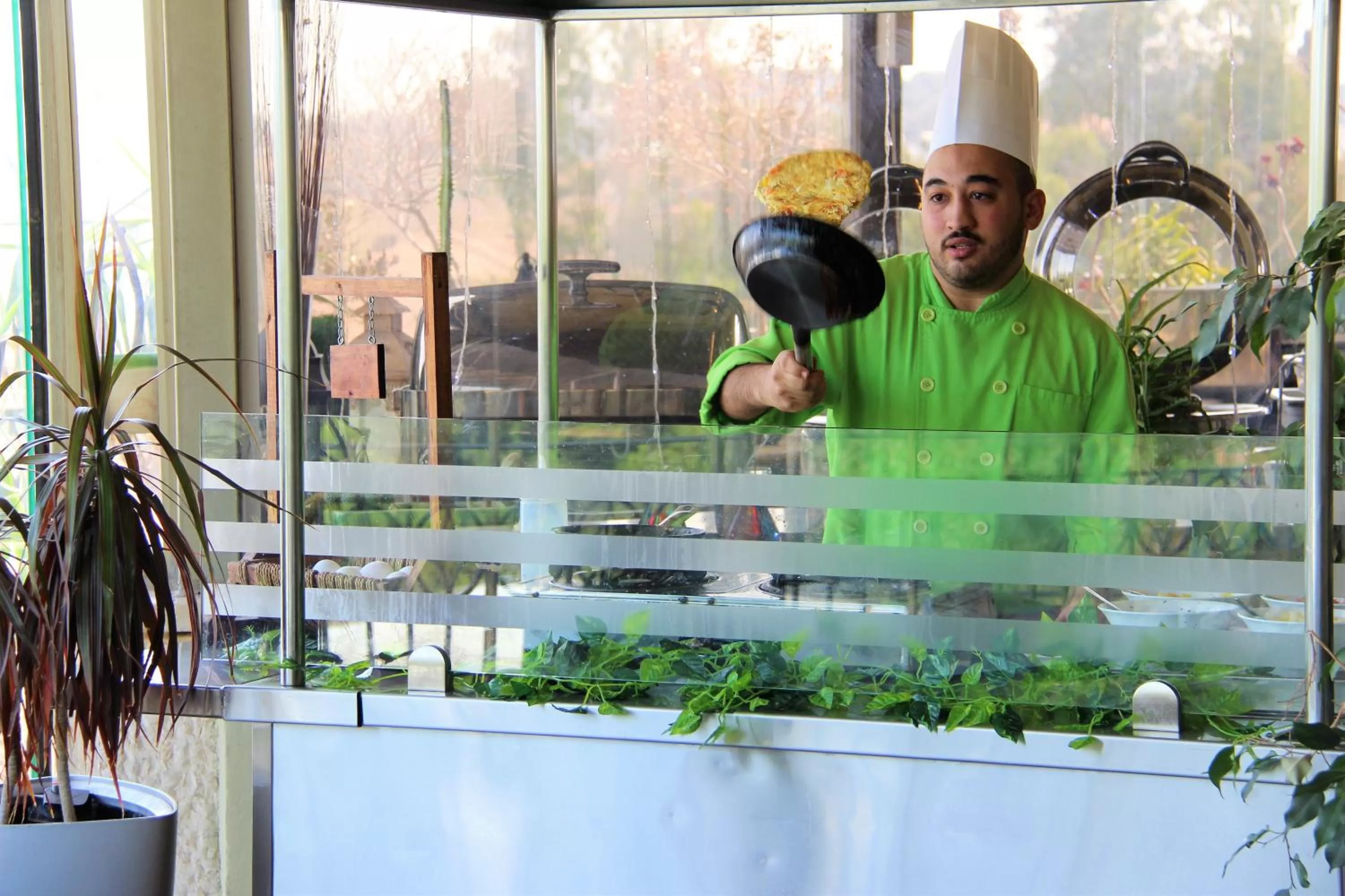 Restaurant/places to eat in National Hotel - Jerusalem