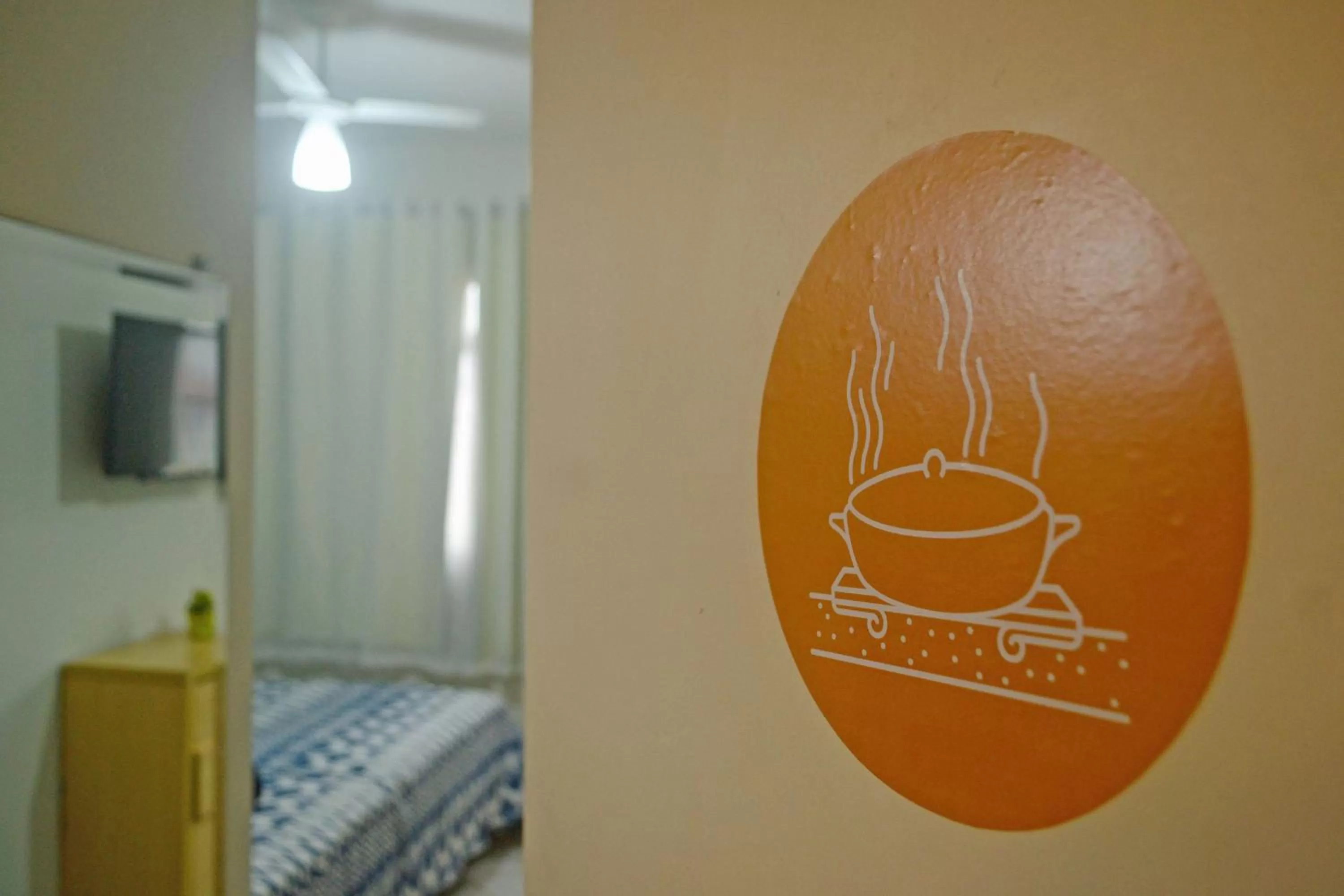 Bathroom, Bed in A Casa Morro do Moreno