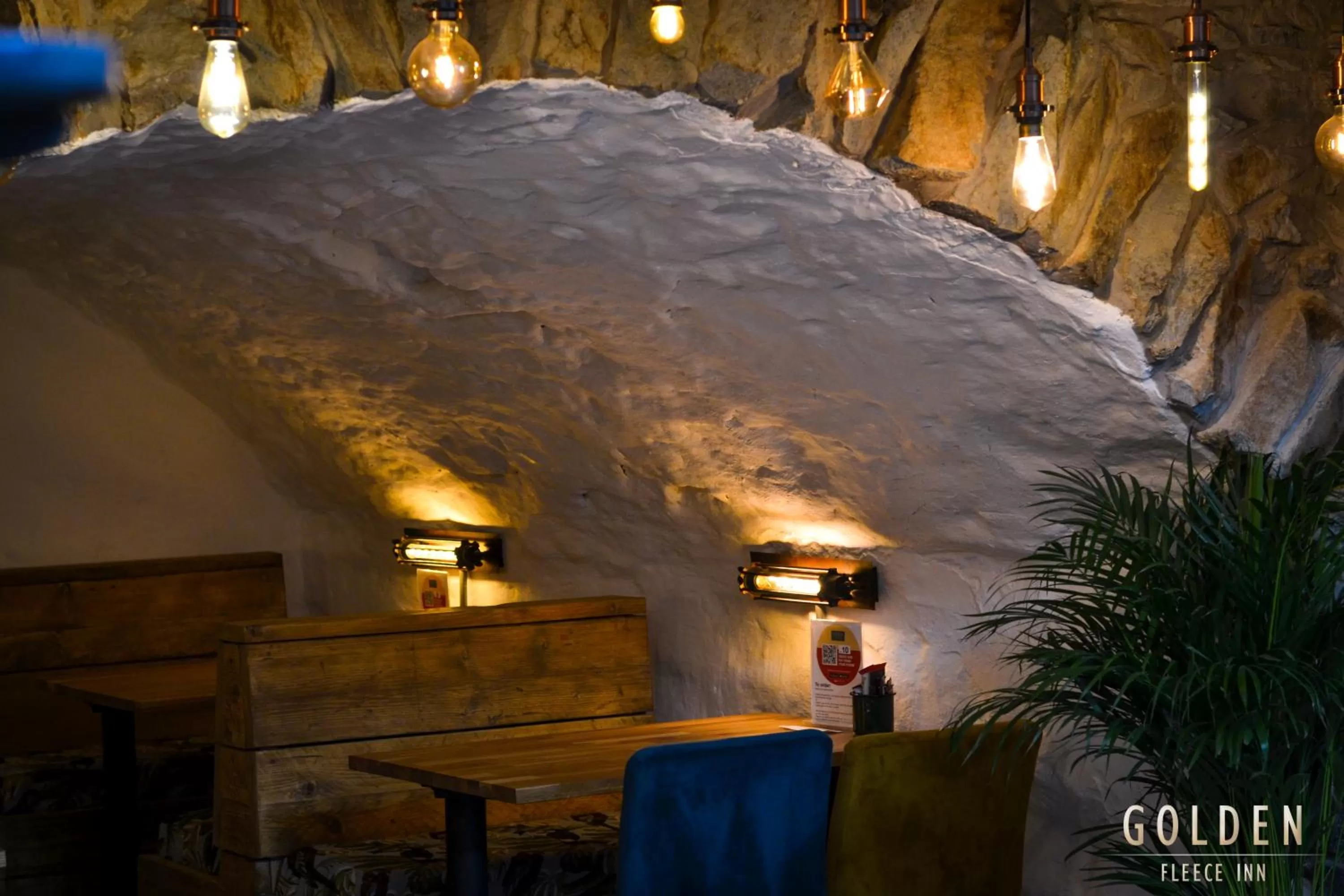 Restaurant/places to eat in The Golden Fleece Inn