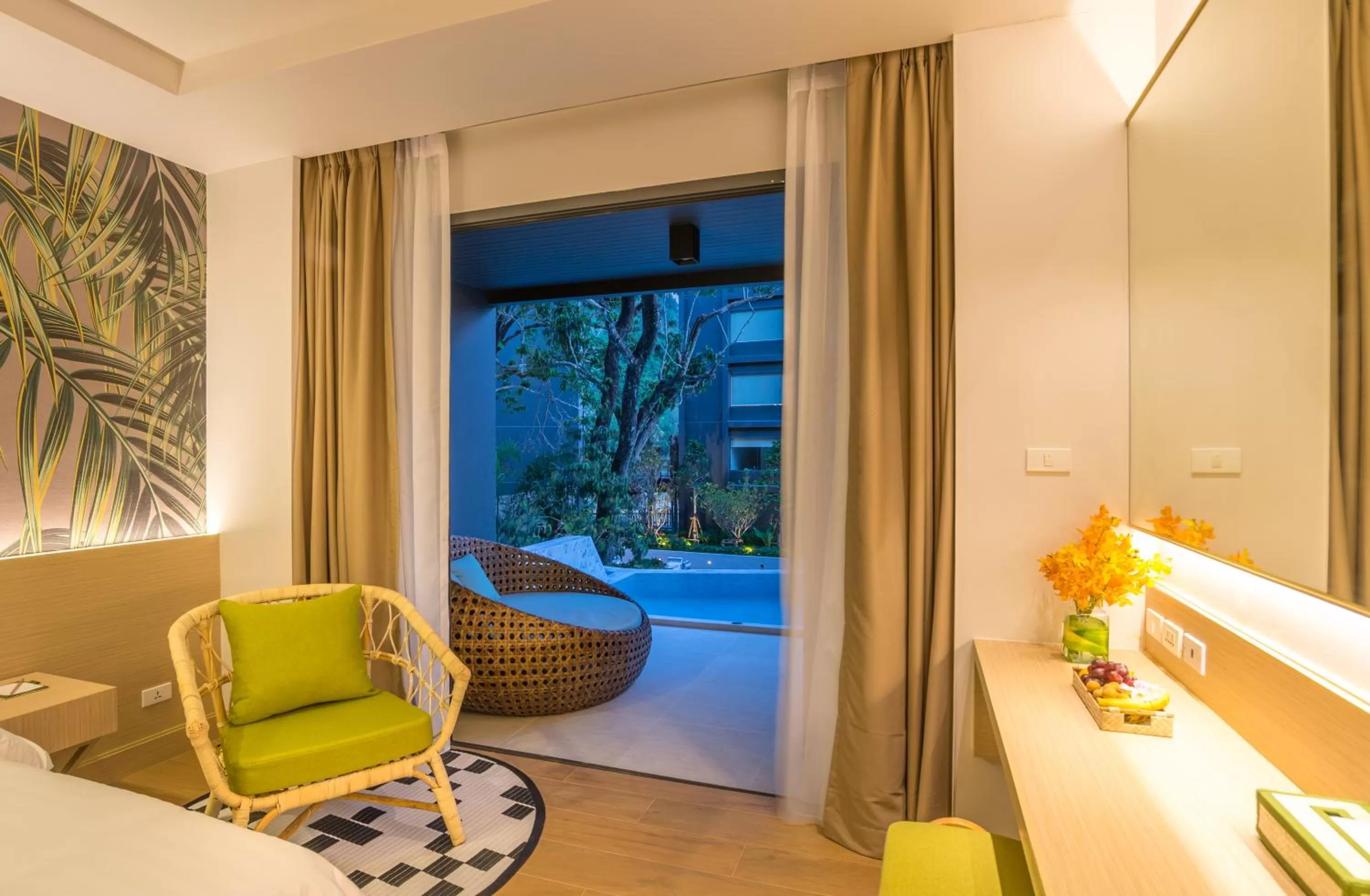 Balcony/Terrace, Bed in Panan Krabi Resort