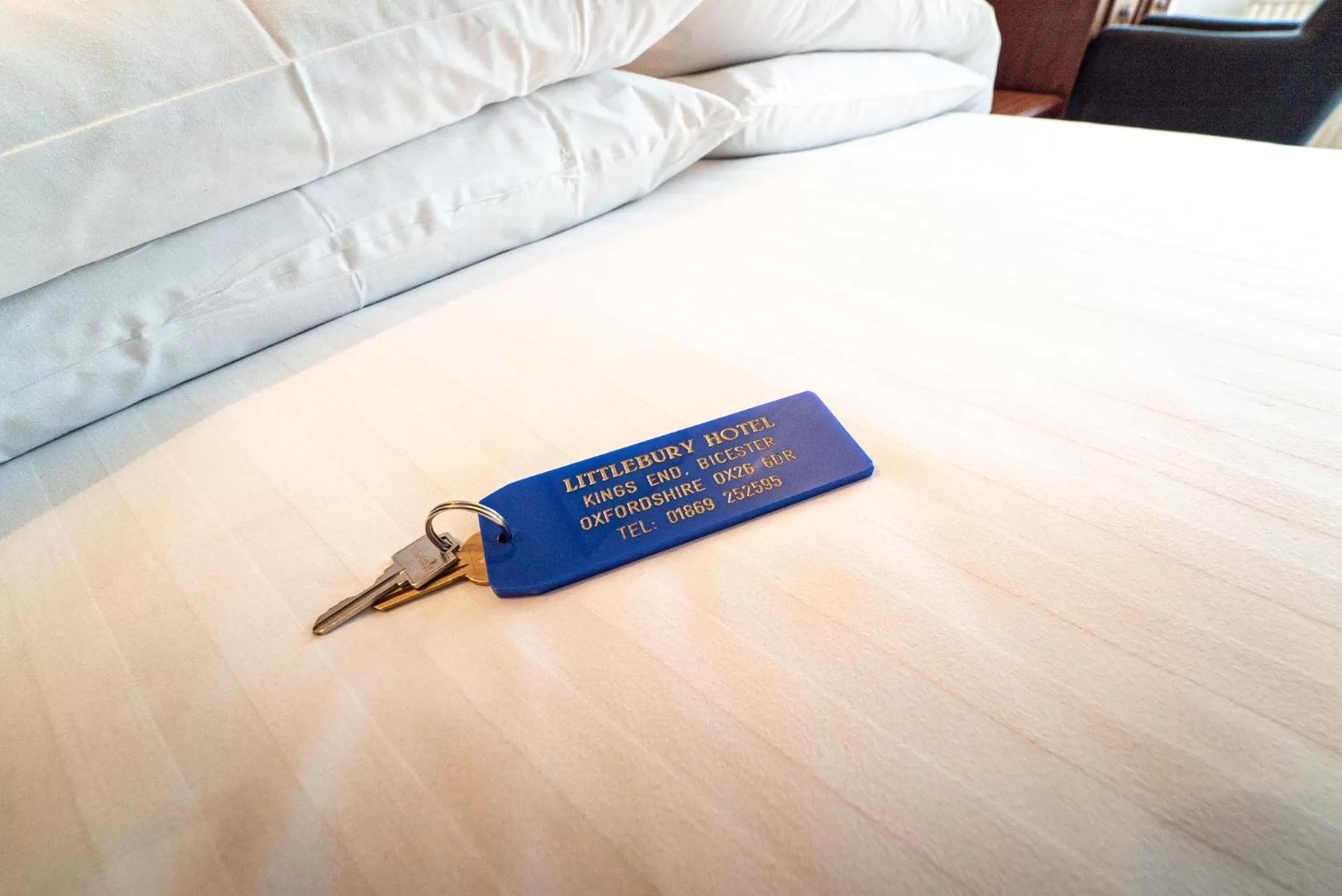 Bed in Littlebury Hotel