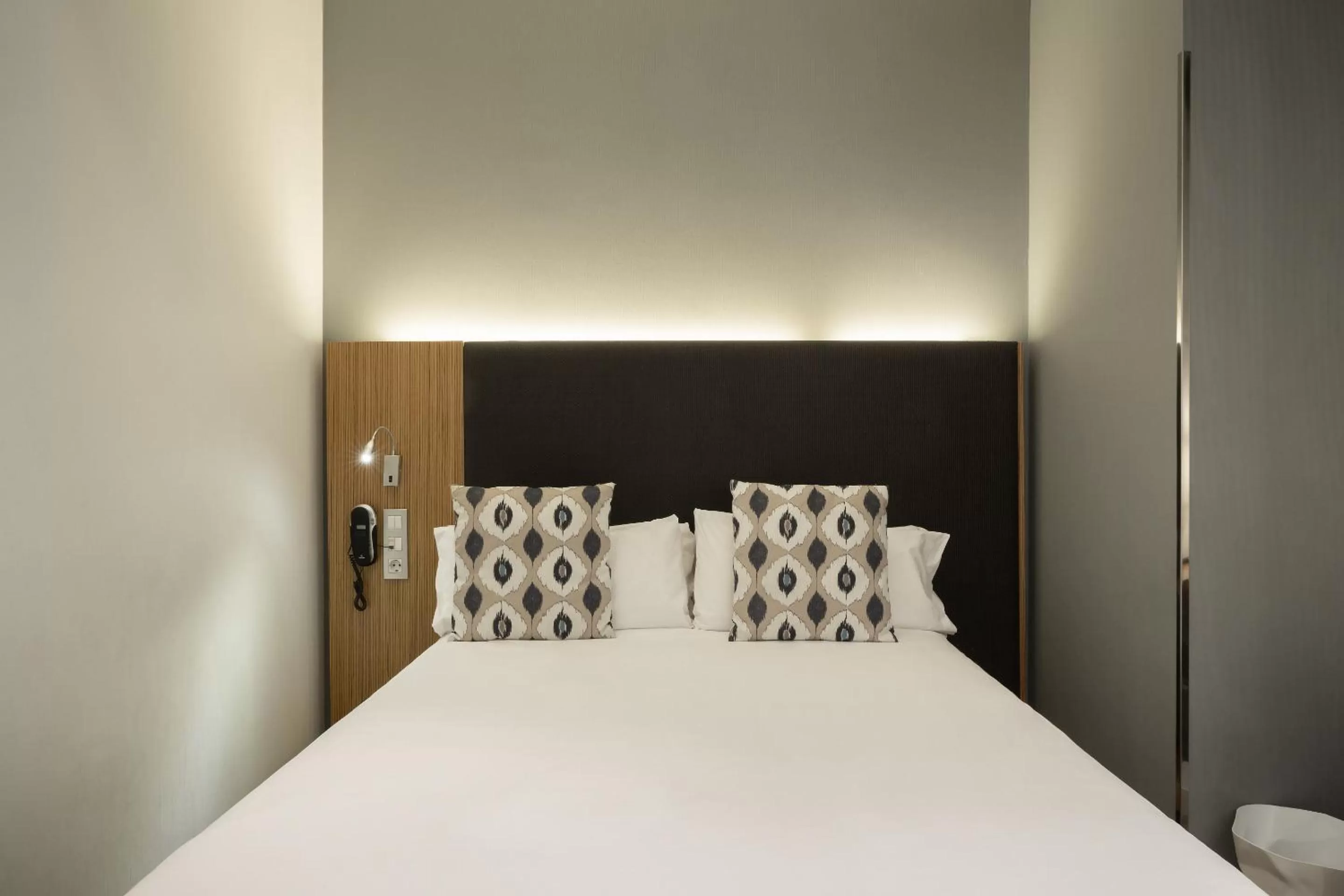 Bed in Petit Palace Plaza del Carmen