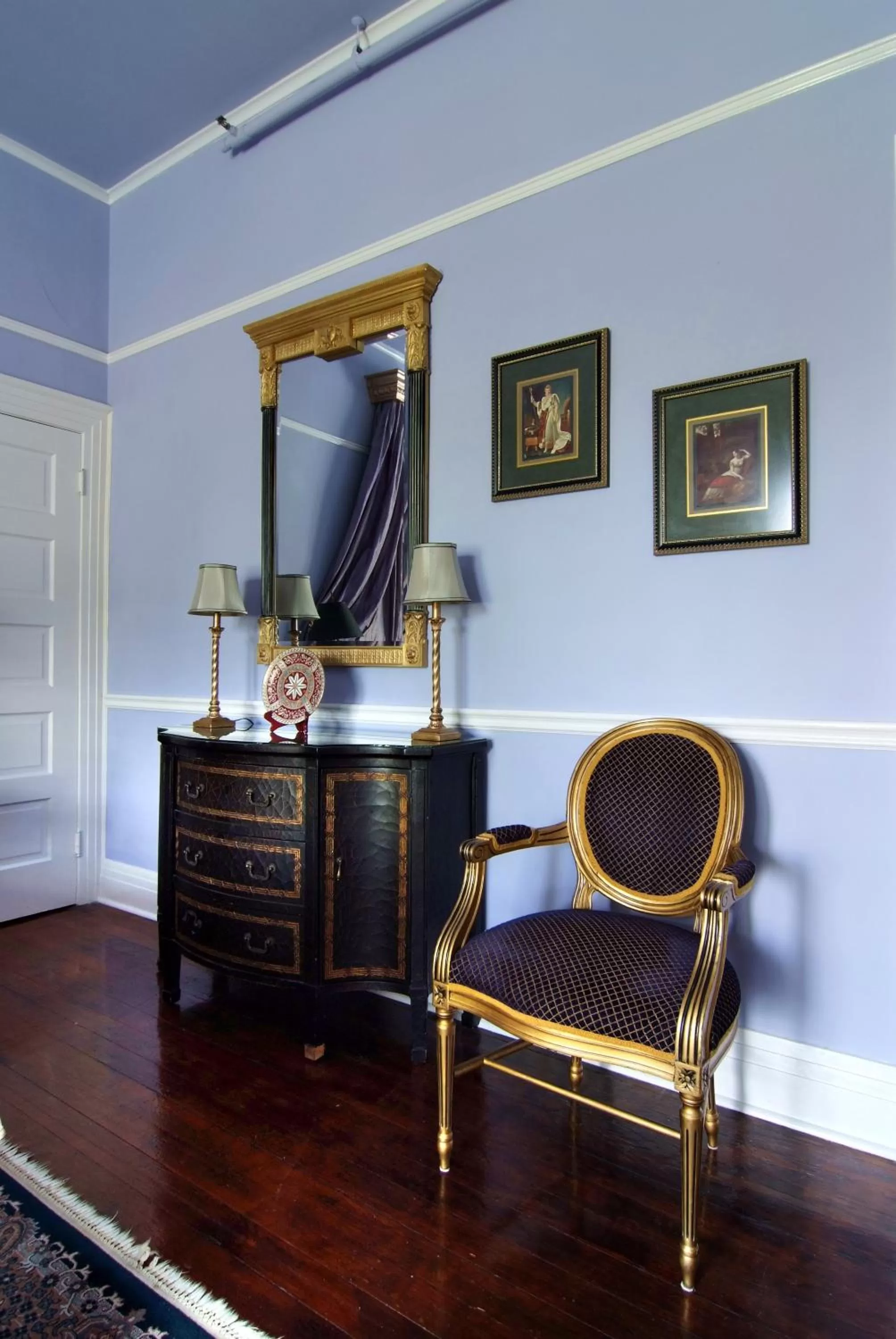 Decorative detail, Lobby/Reception in Historic Michabelle Inn