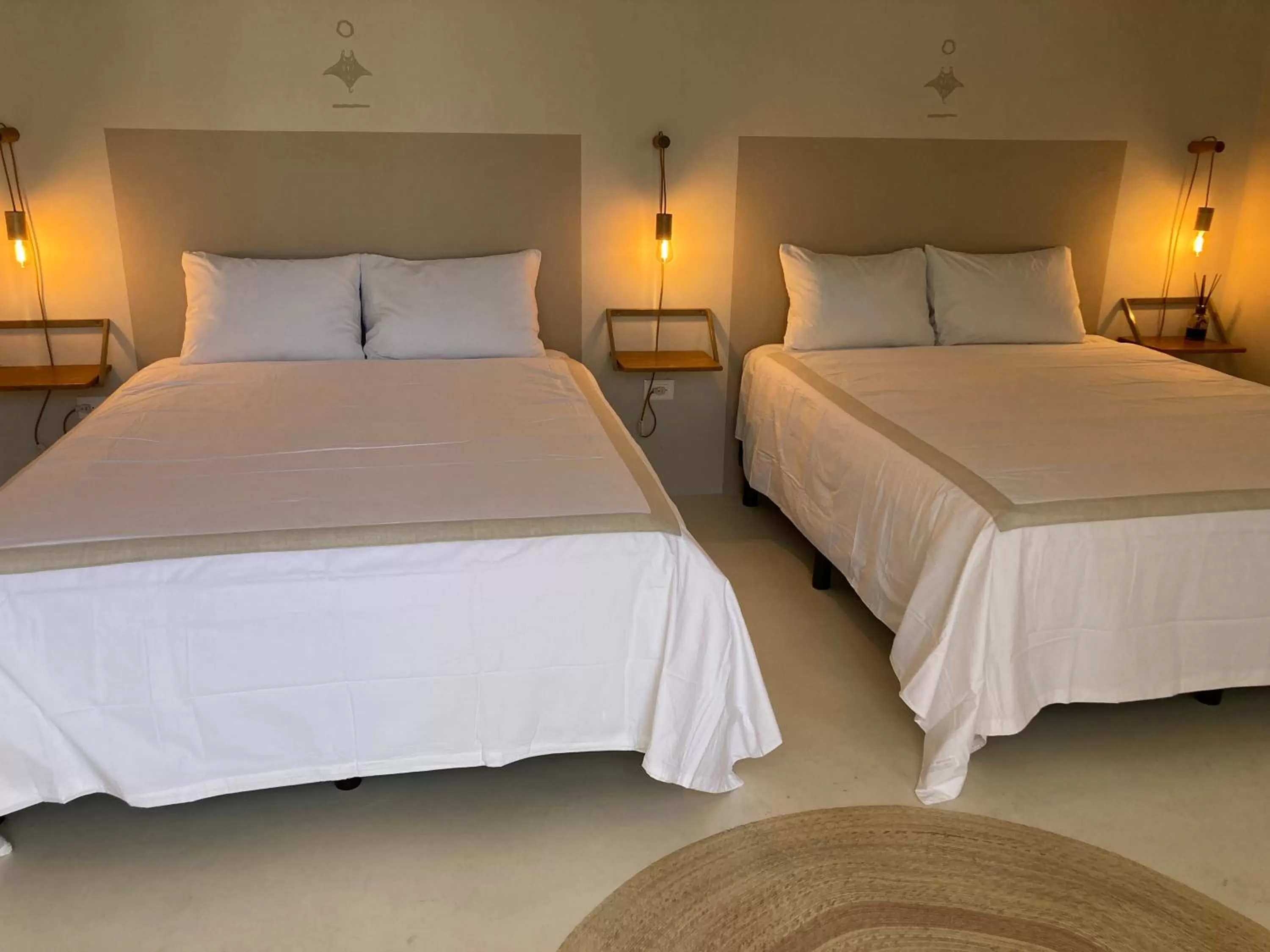 Bed in The Mantarraya Outpost