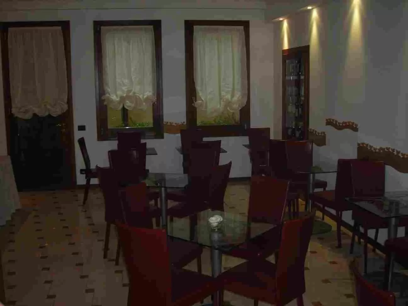 Restaurant/places to eat in Hotel Agli Artisti