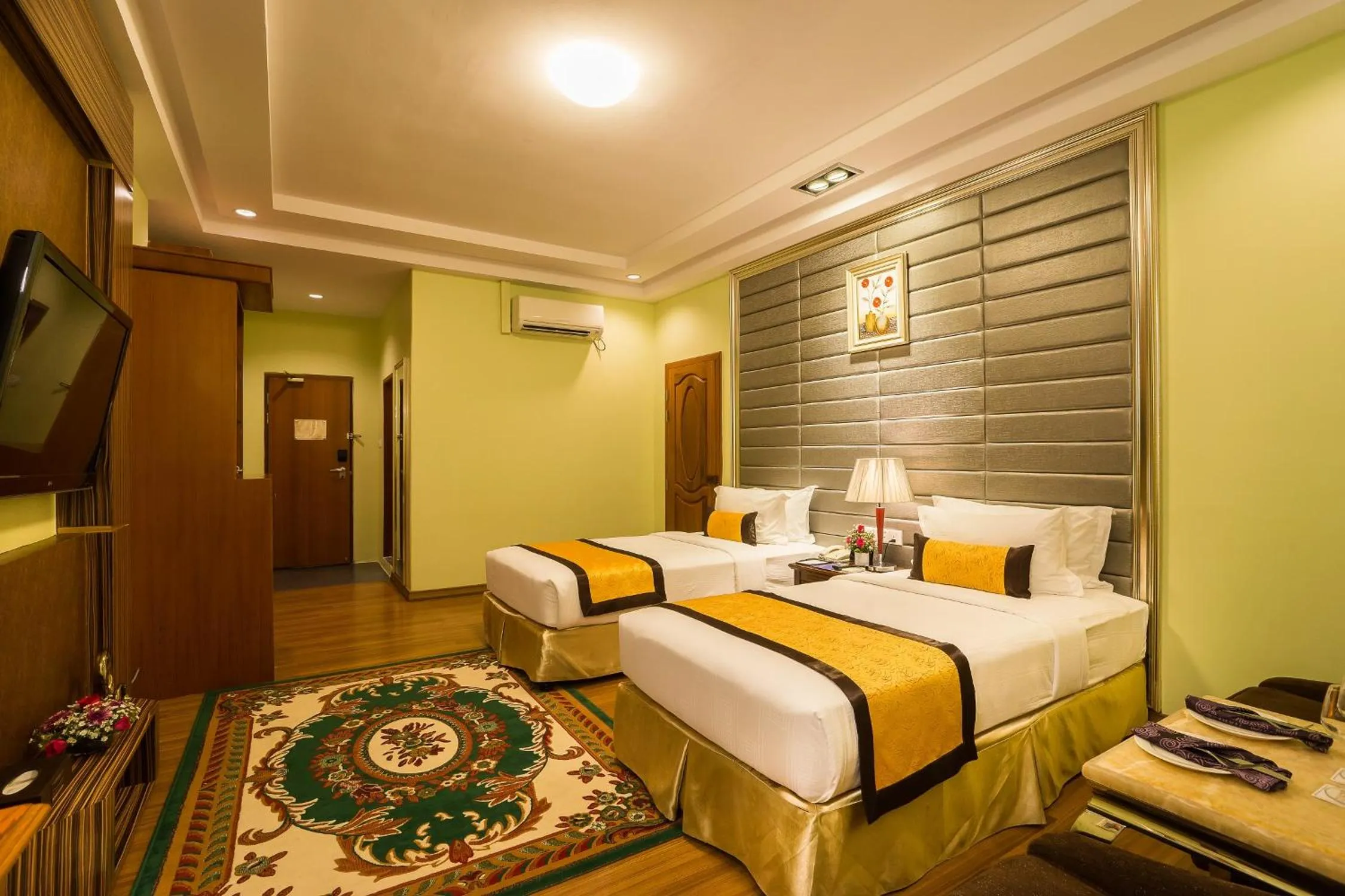 Bedroom in Best Western Green Hill Hotel