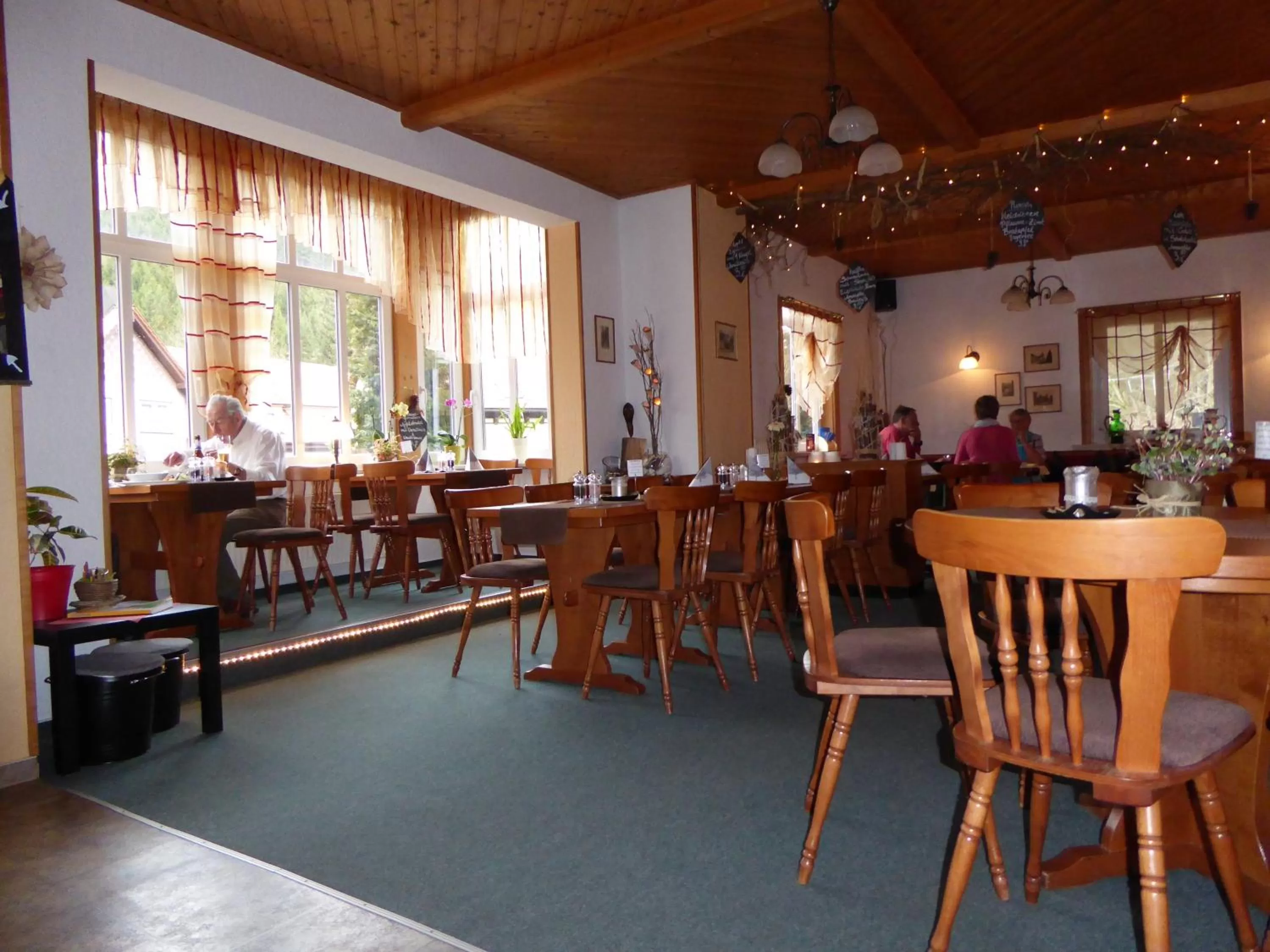 Restaurant/places to eat in Pension Waldschlösschen