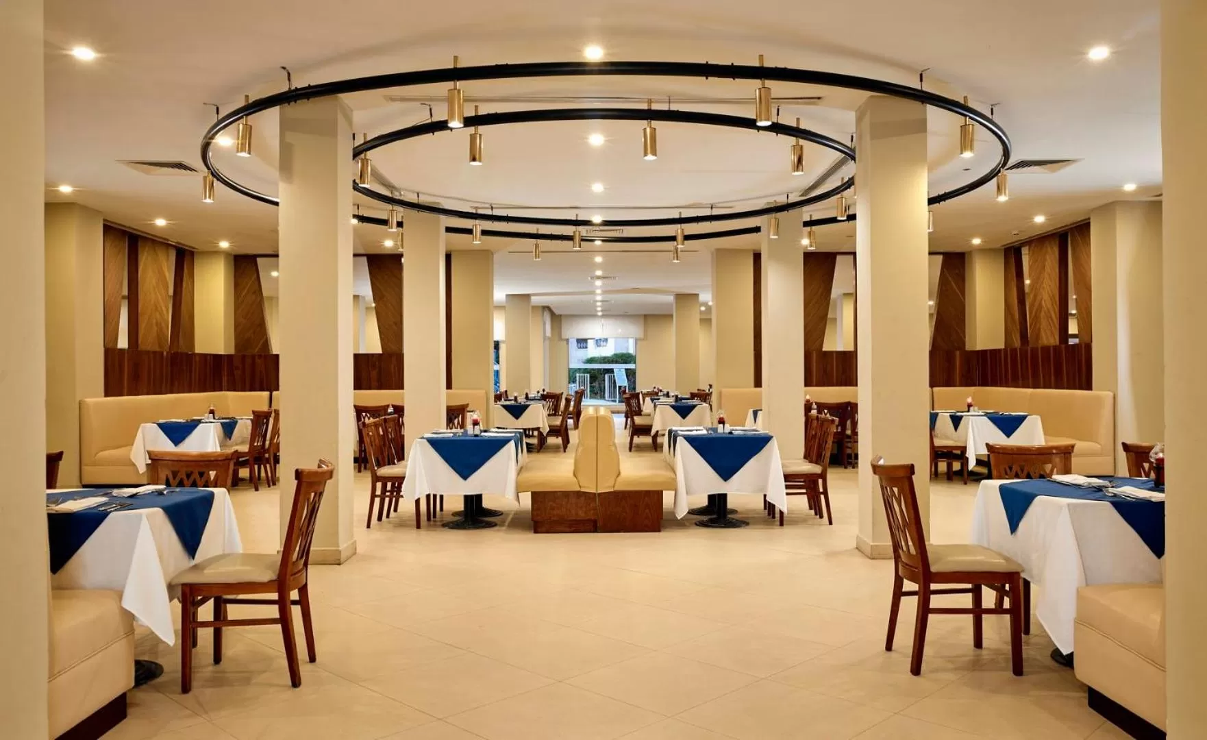 Restaurant/places to eat in Coral Sea Waterworld Sharm El Sheikh