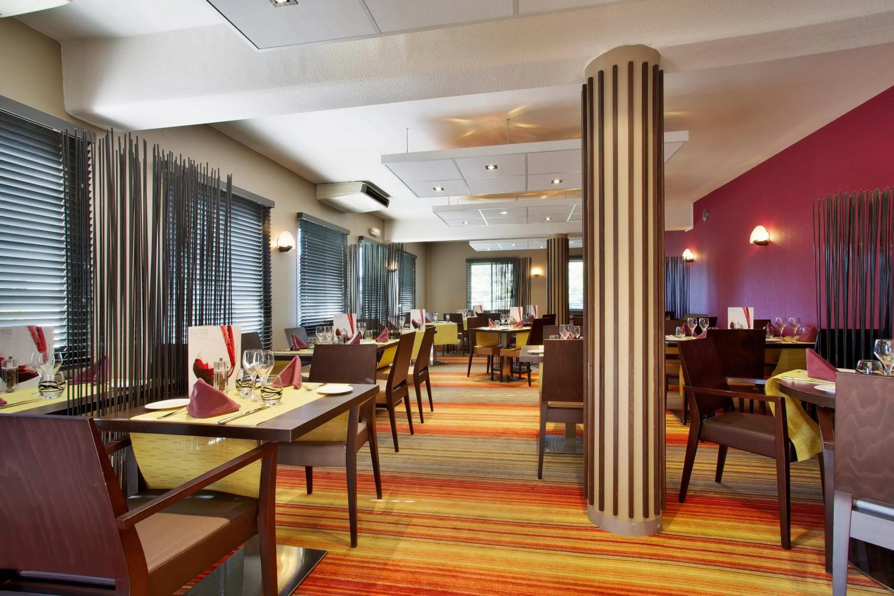 Restaurant/places to eat in Mercure Hexagone Luxeuil