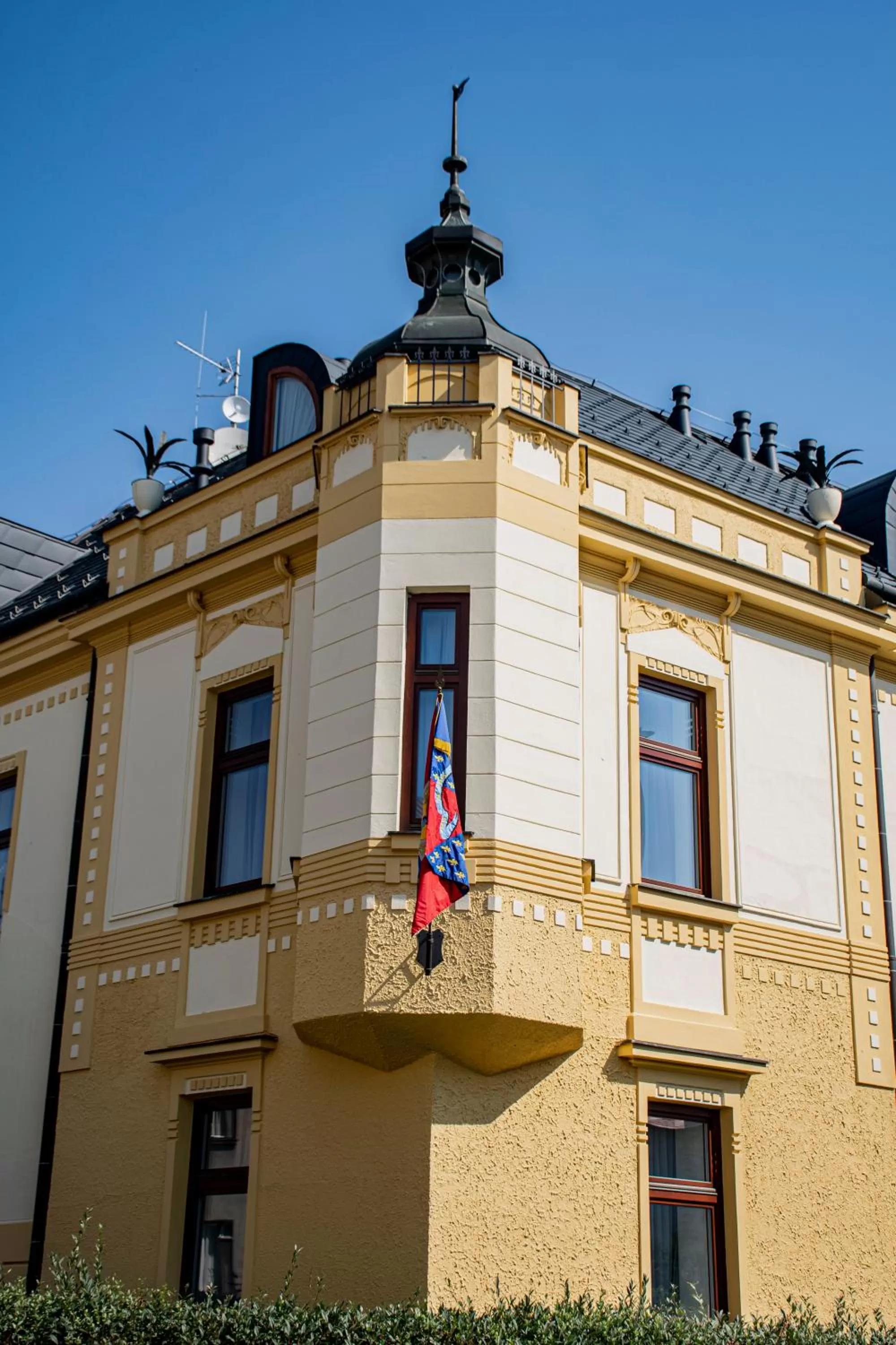 Property building in Lafayette