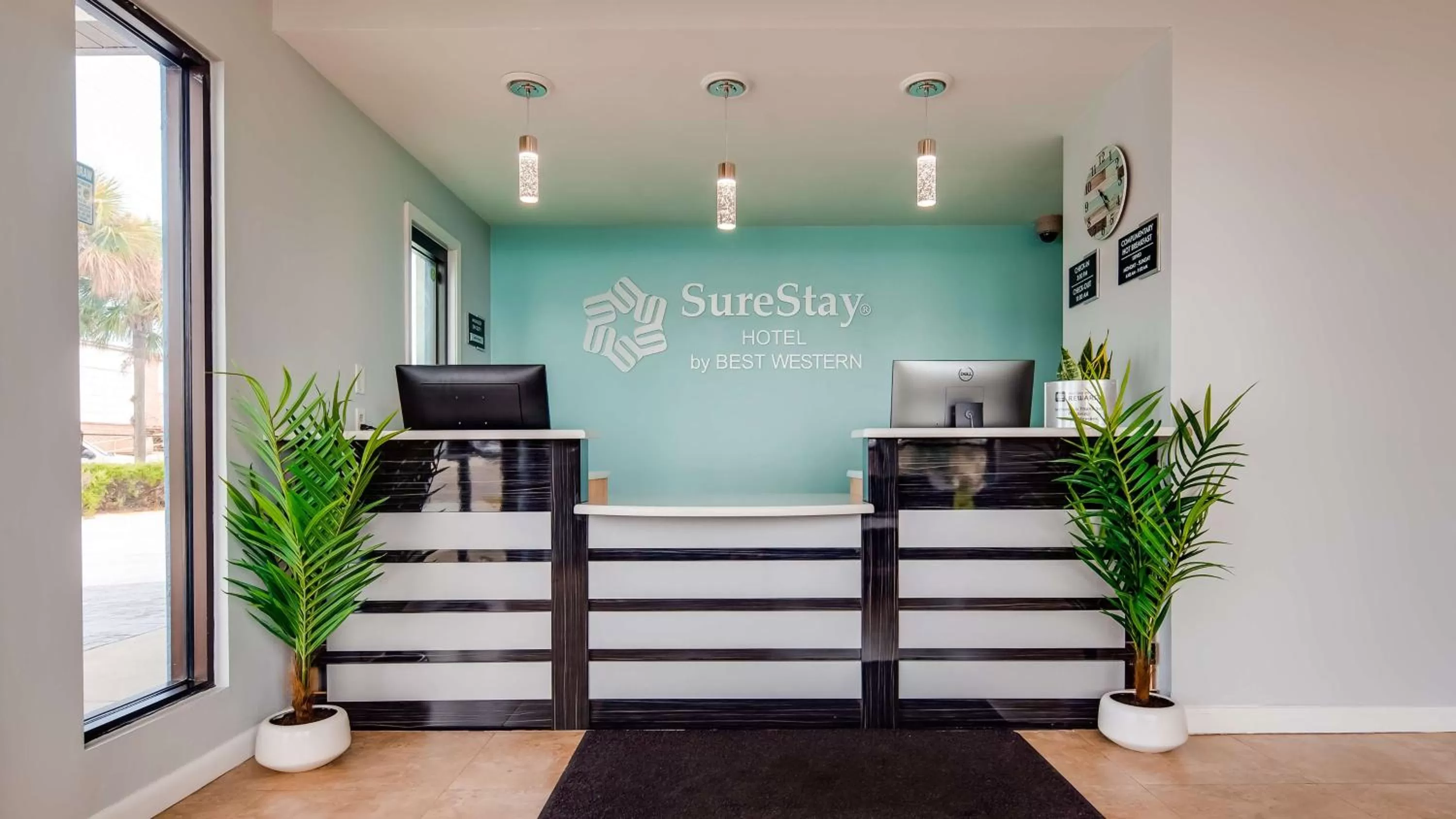 Lobby or reception in SureStay Hotel by Best Western Jacksonville South