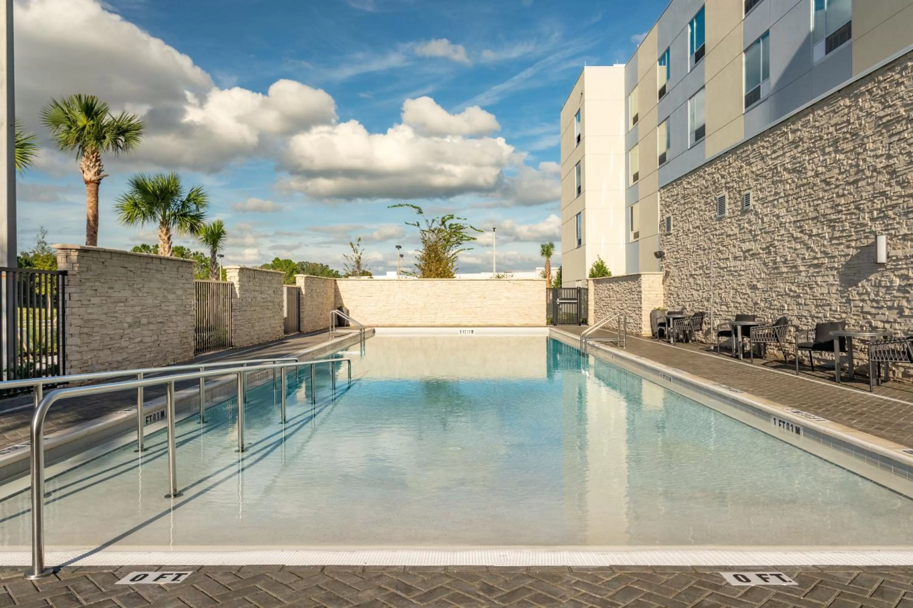 Swimming pool in TownePlace Suites by Marriott Ocala
