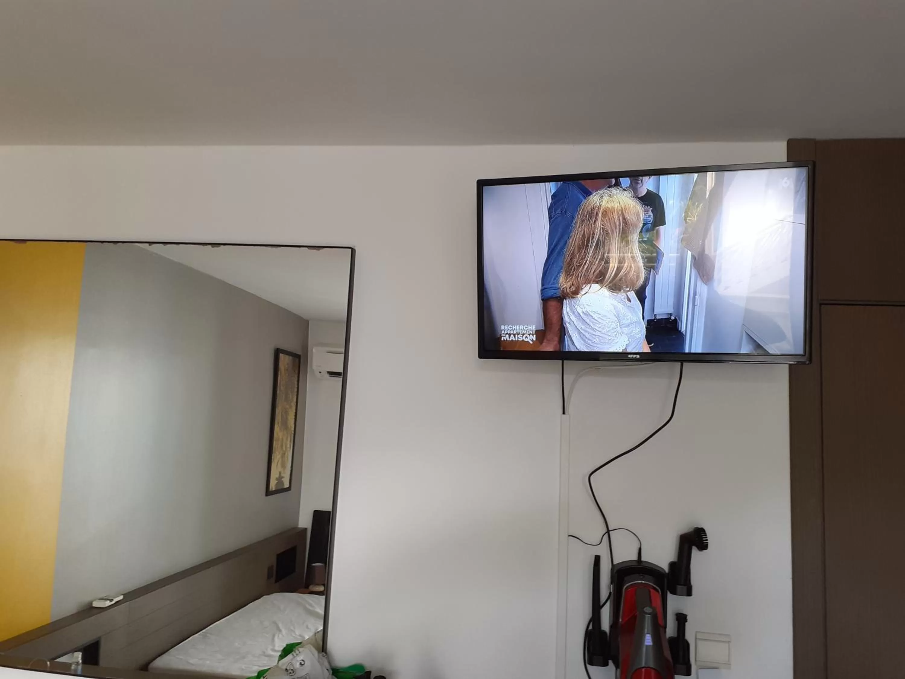 TV and multimedia in Le Studio les Tropiques au Village MANGANAO