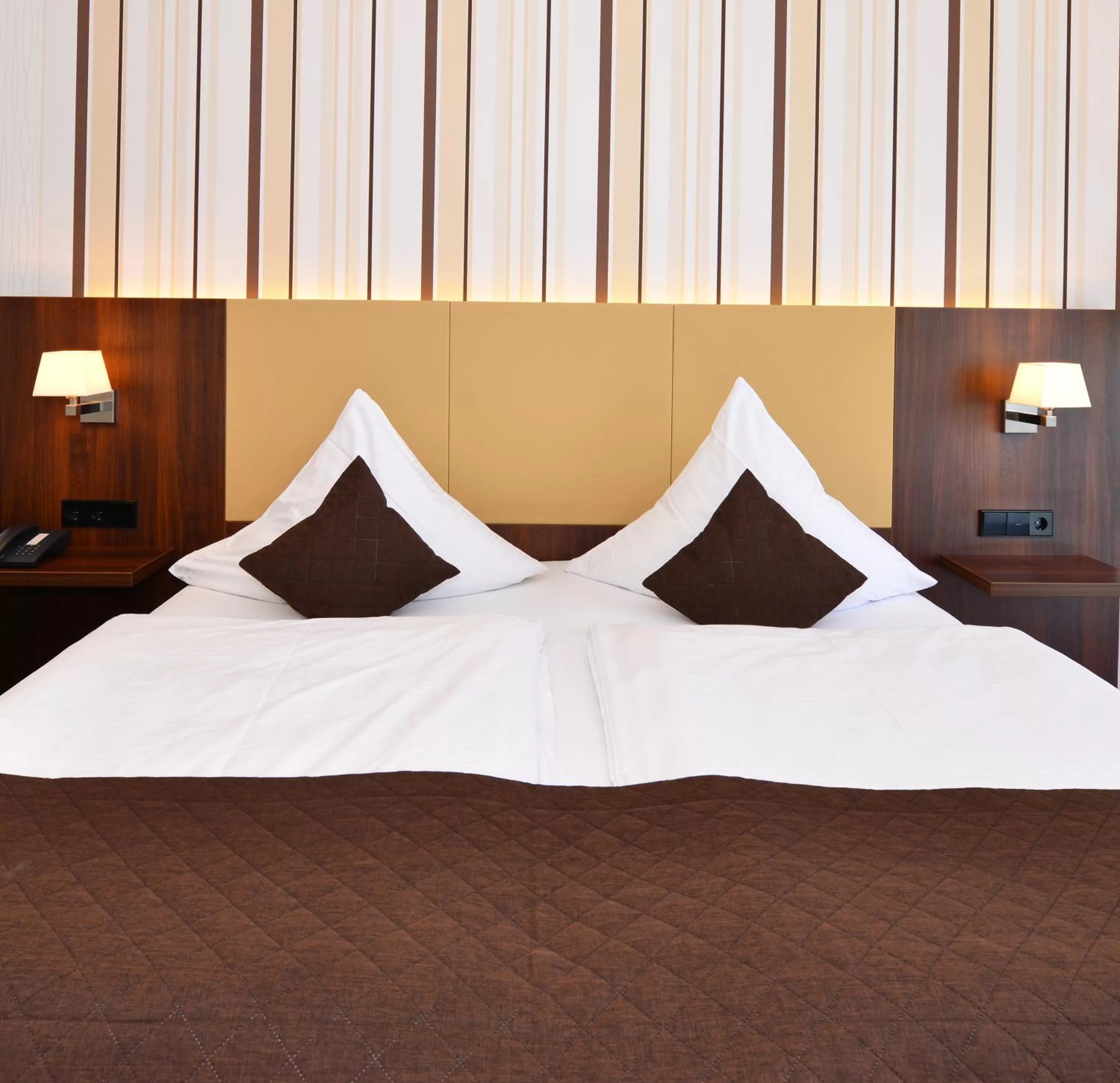 Bed in Lobinger-Parkhotel