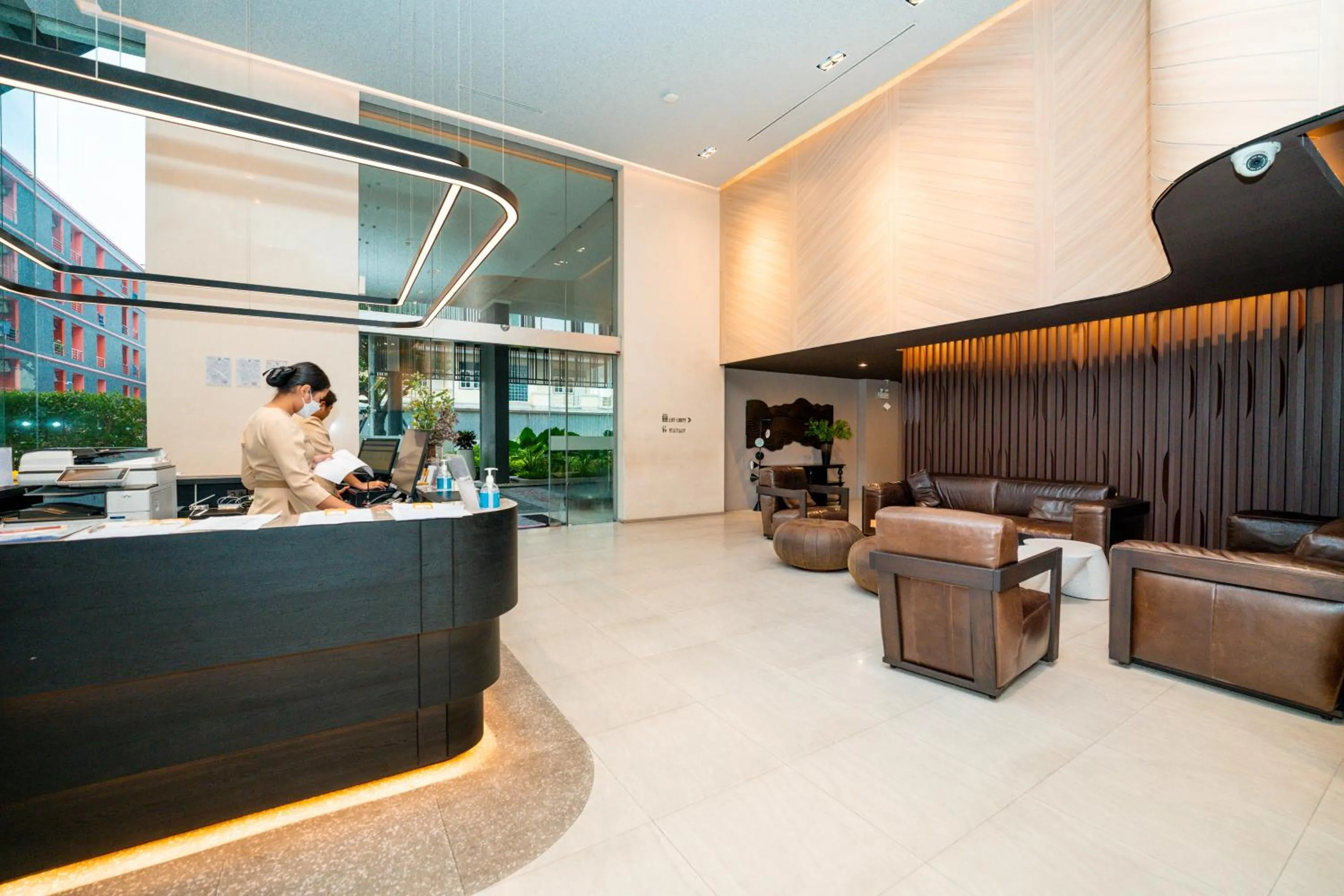 Lobby or reception in Amanta Hotel & Residence Ratchada