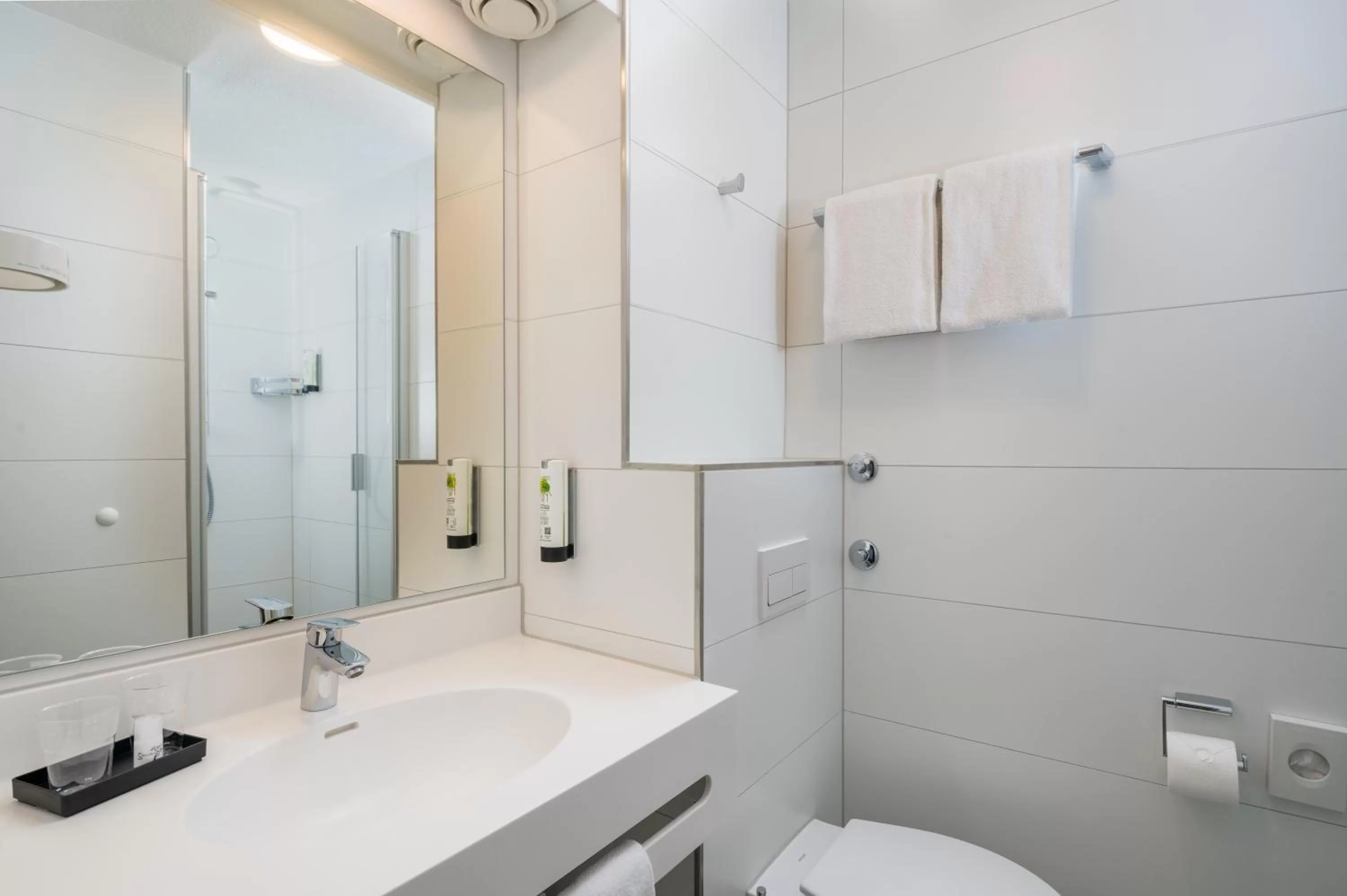 Bathroom in Hotel Newton Karlsruhe