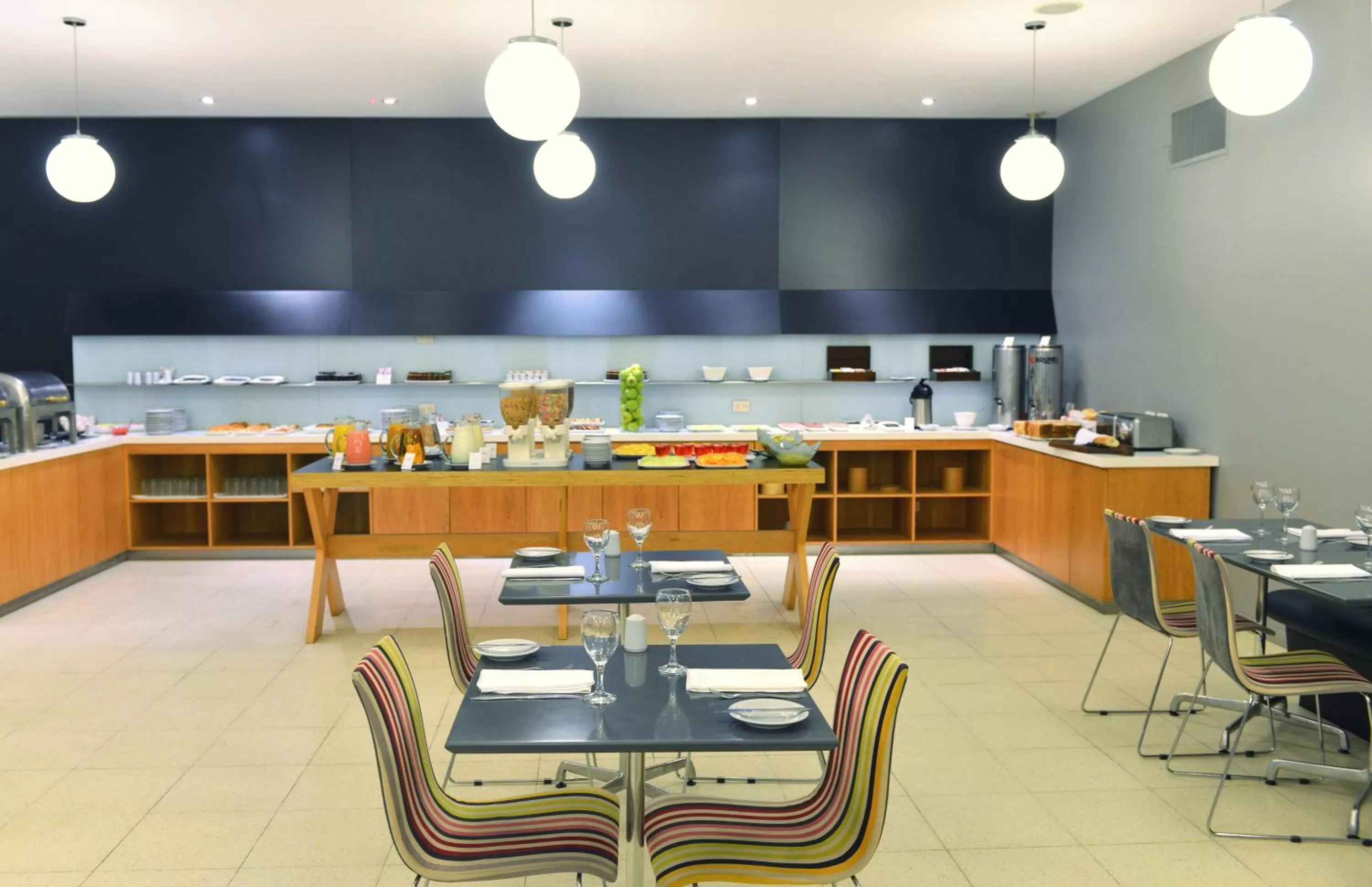 Restaurant/places to eat in Rochester Hotel Classic