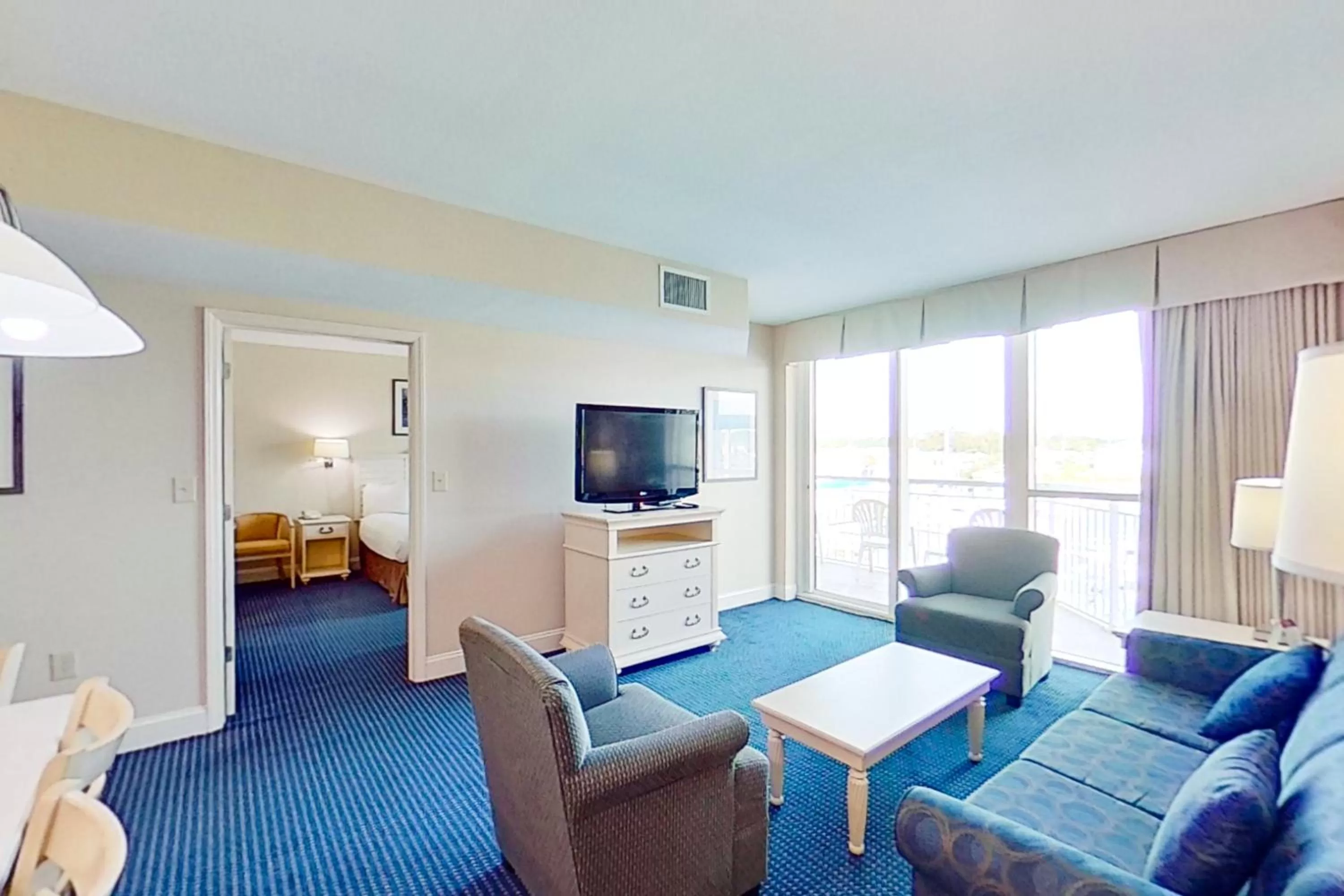 Two-Bedroom Apartment in Harbourgate Marina Club