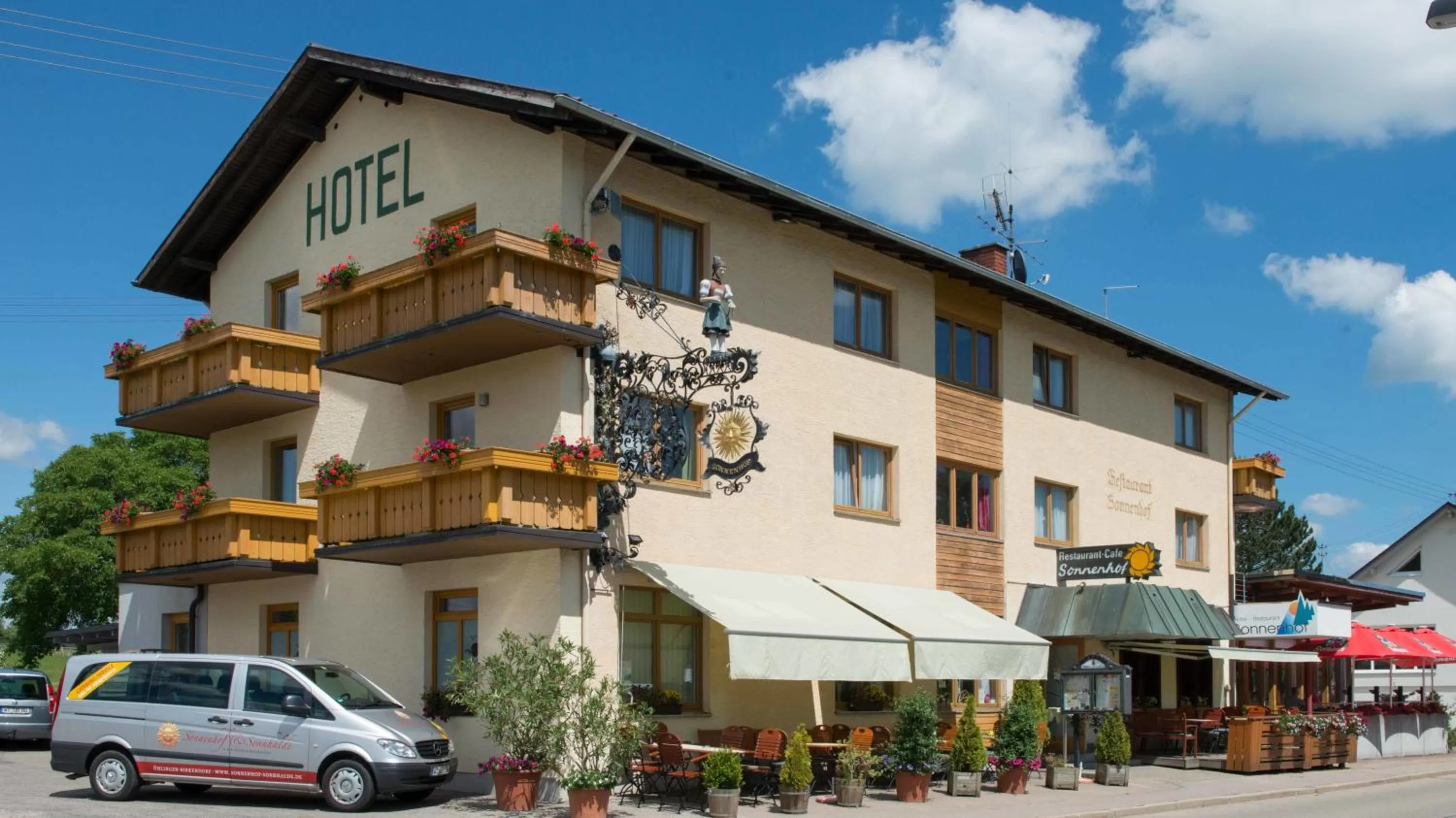 Property building in Wellnesshotel Sonnenhof & Sonnhalde