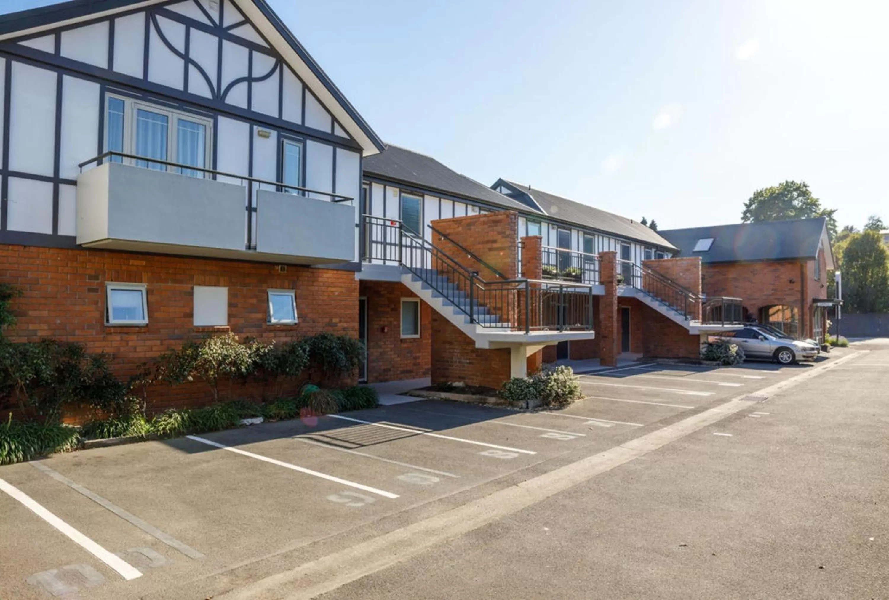 Property building in Chelsea Park Motor Lodge