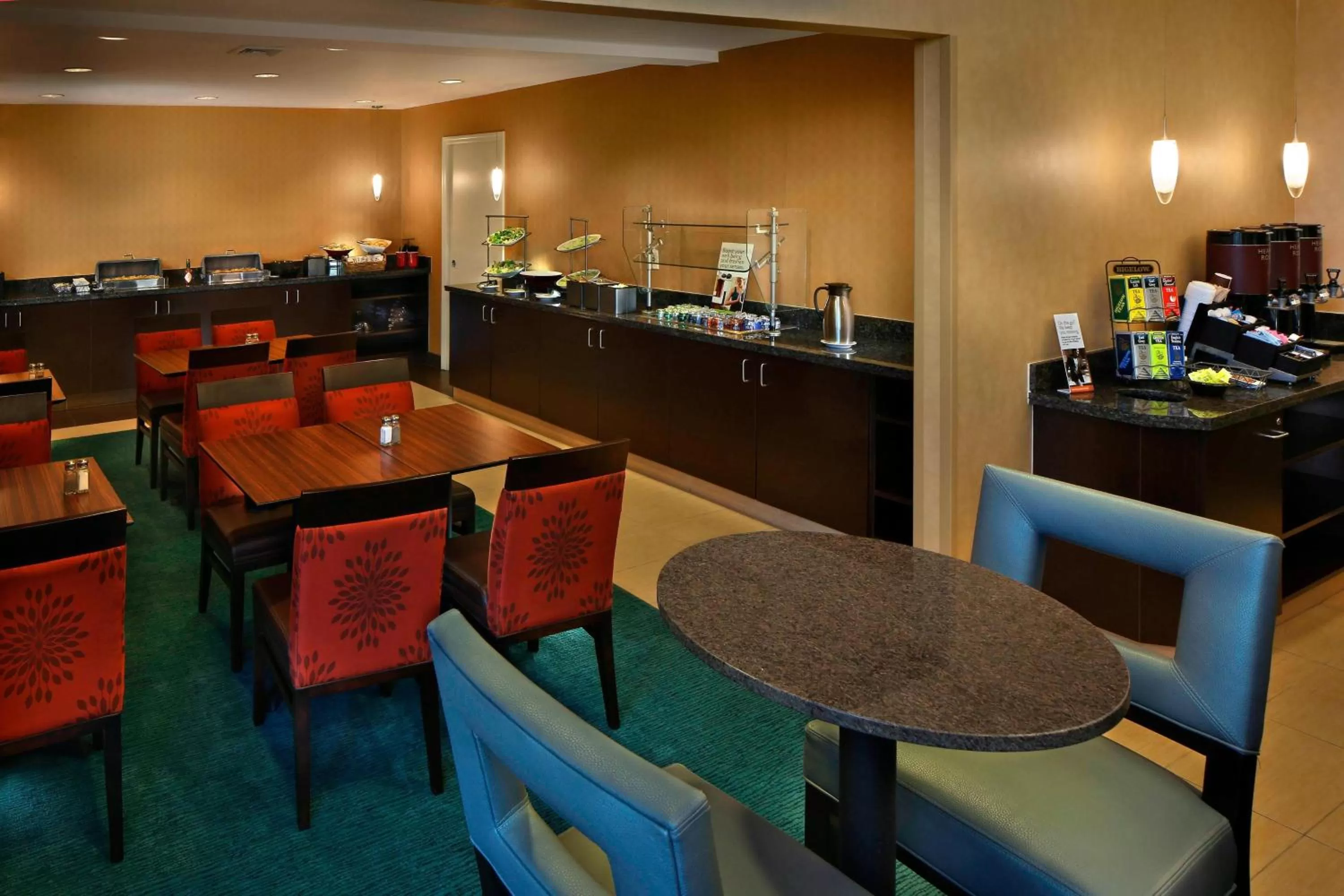 Restaurant/places to eat in Residence Inn Danbury