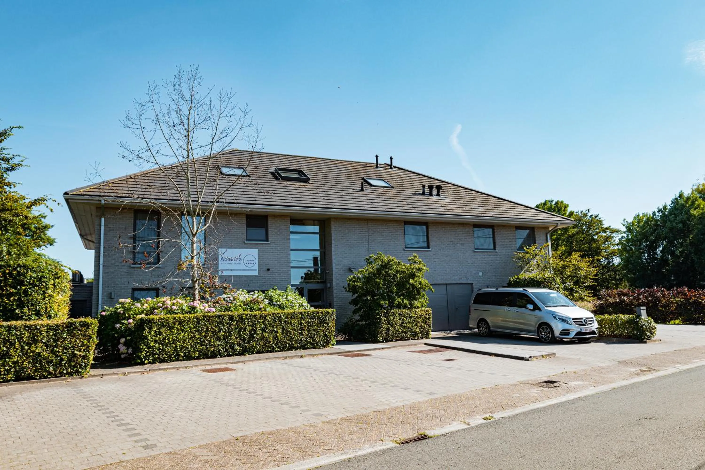 Facade/entrance, Property Building in B&B Abalona