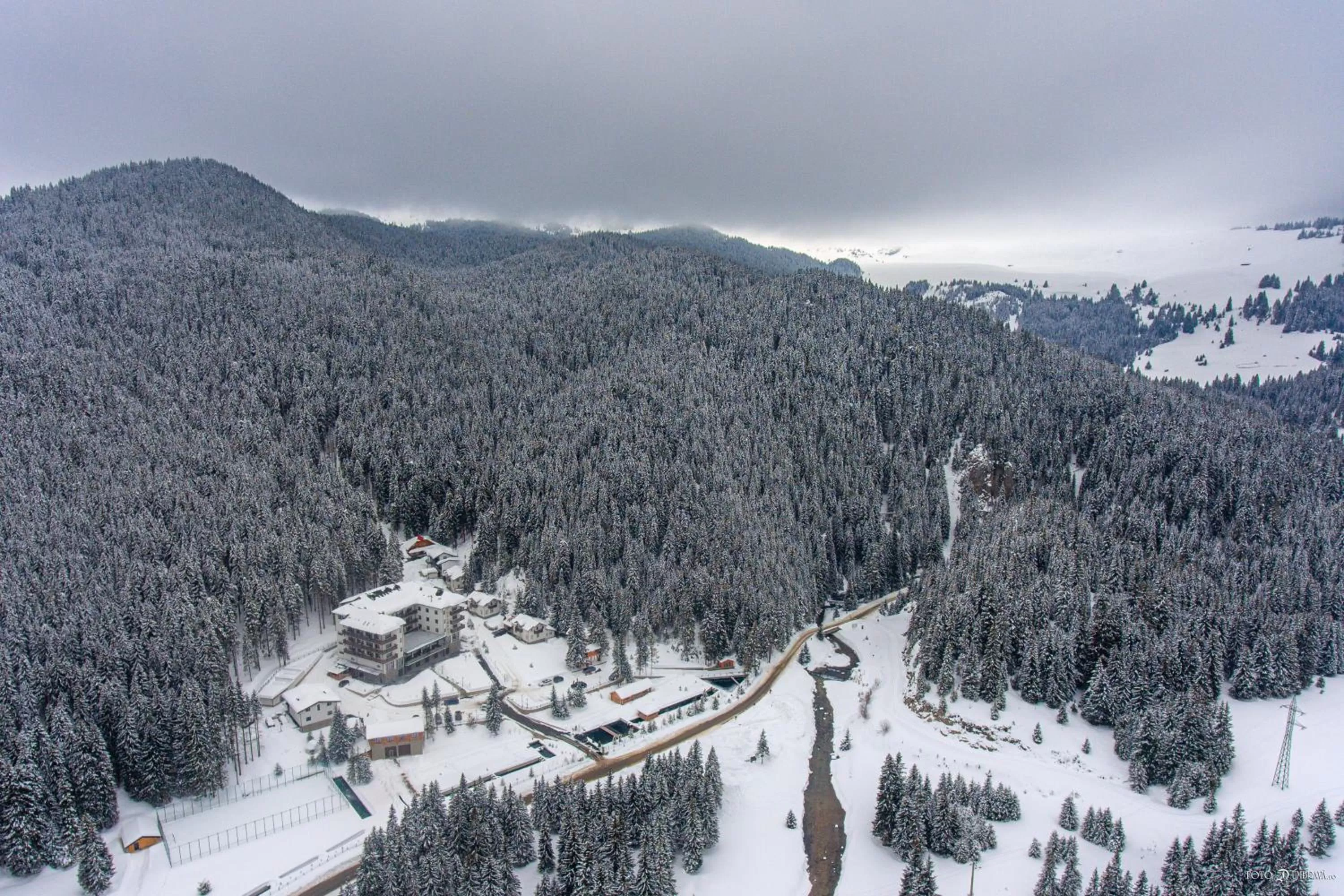 Property building in Hotel Belmont