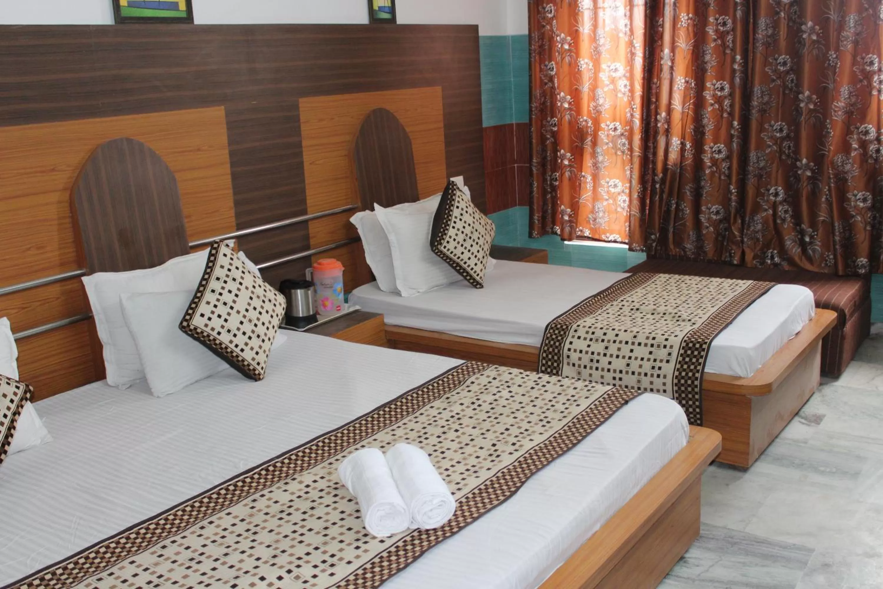 Bedroom in Trimrooms @ Katra Railway Station