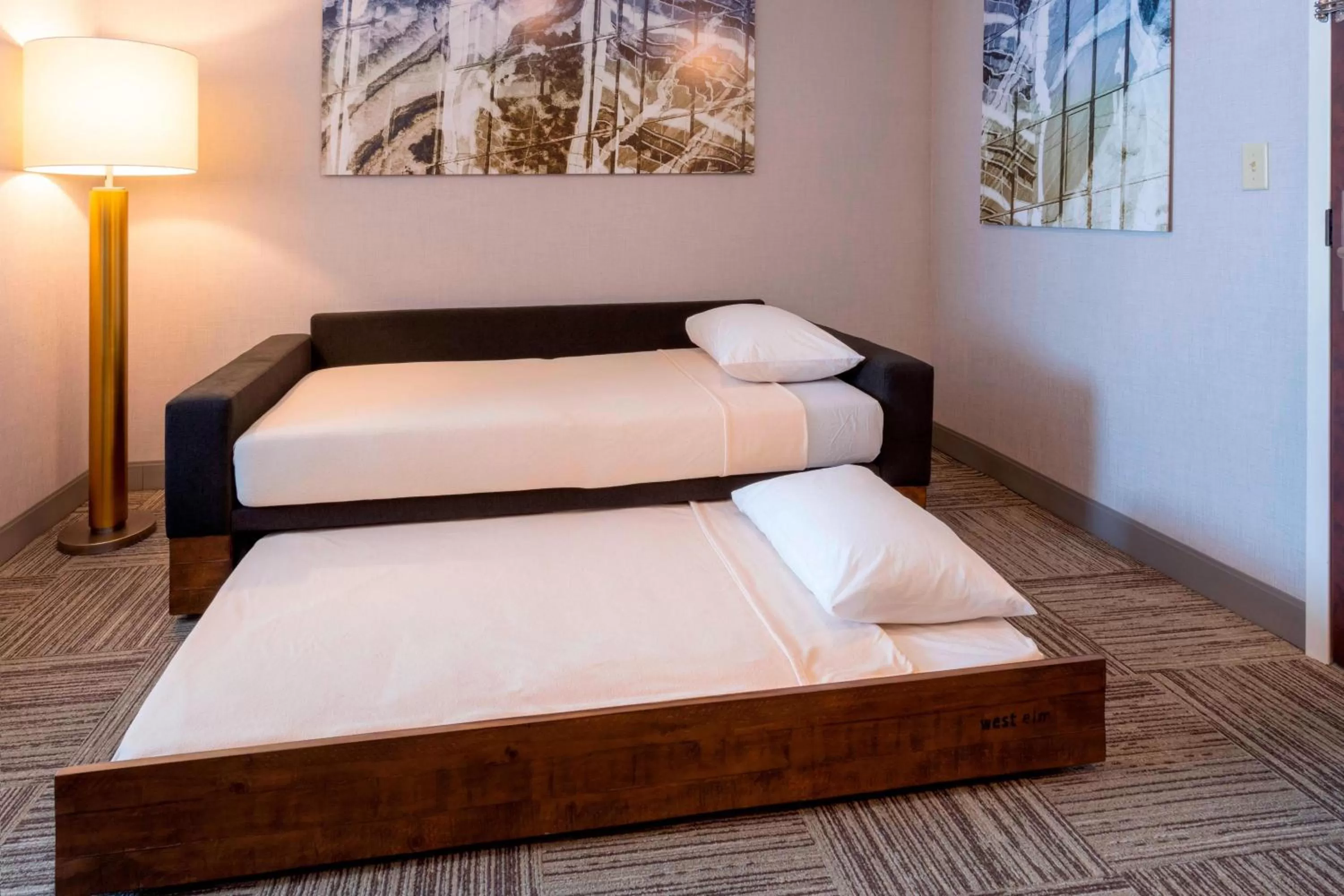 Photo of the whole room, Bed in SpringHill Suites Rochester Mayo Clinic Area / Saint Marys