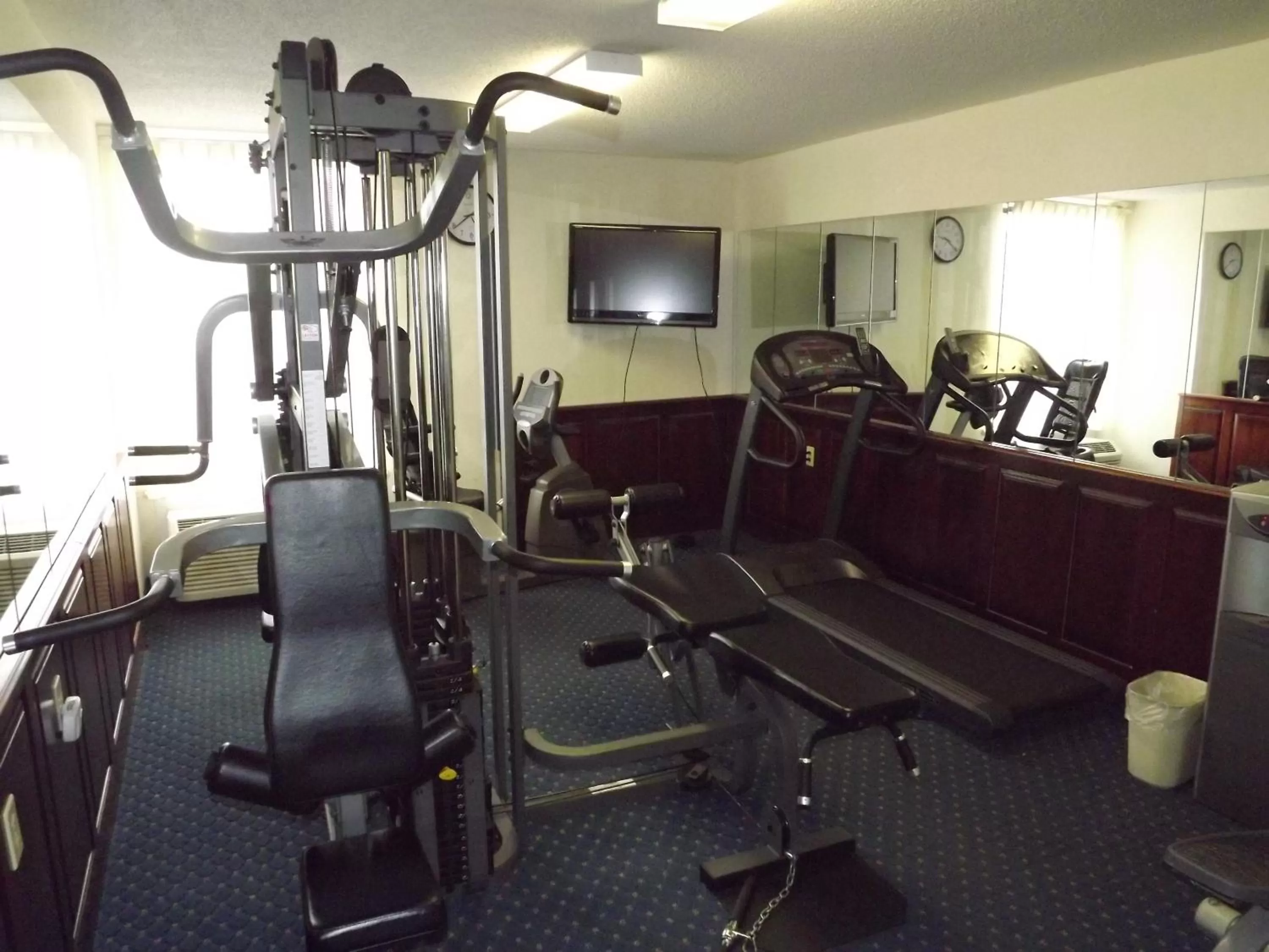 Fitness centre/facilities in Baymont by Wyndham Greensboro/Coliseum