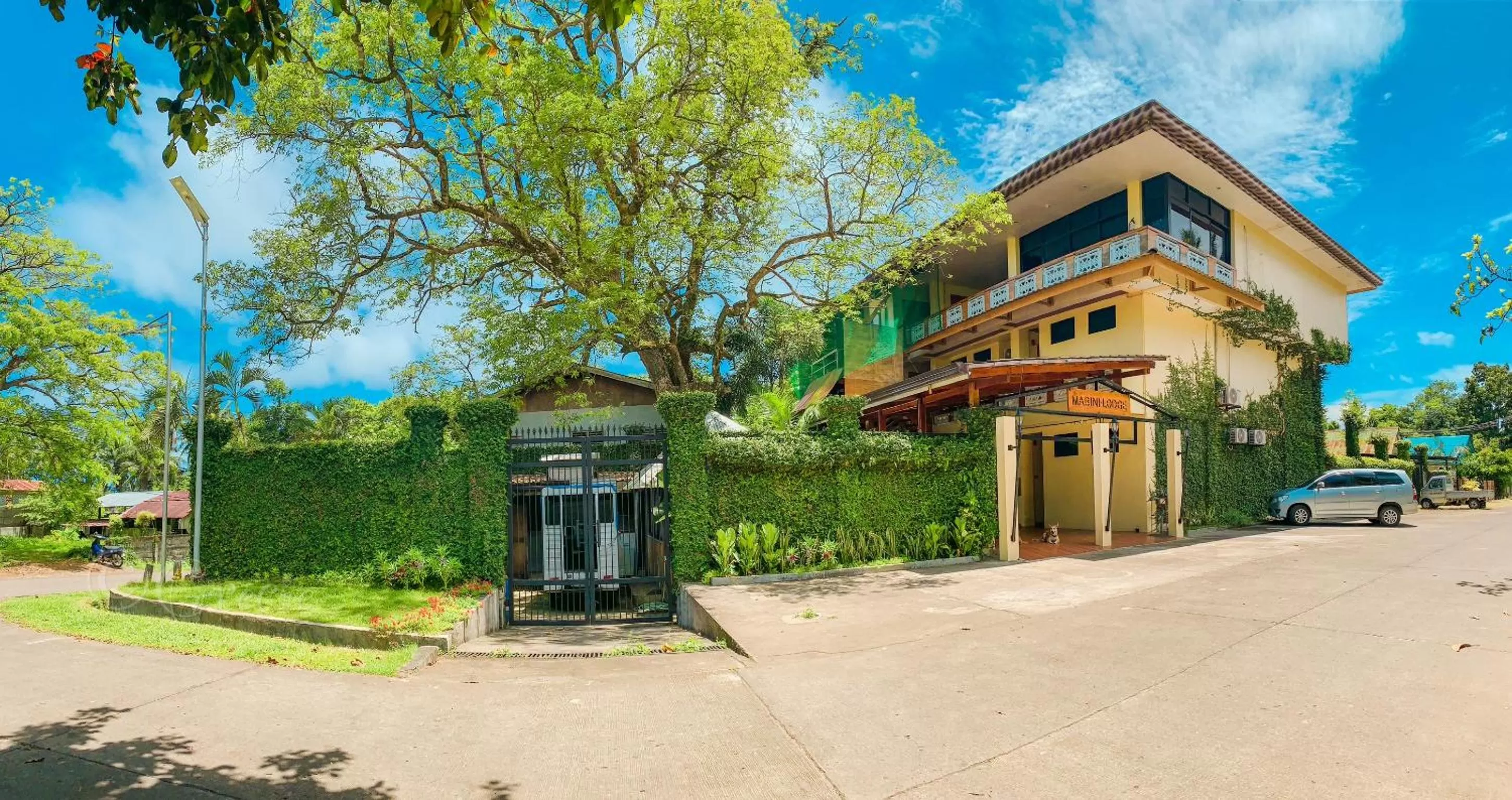 Property building in Mabini Hotel