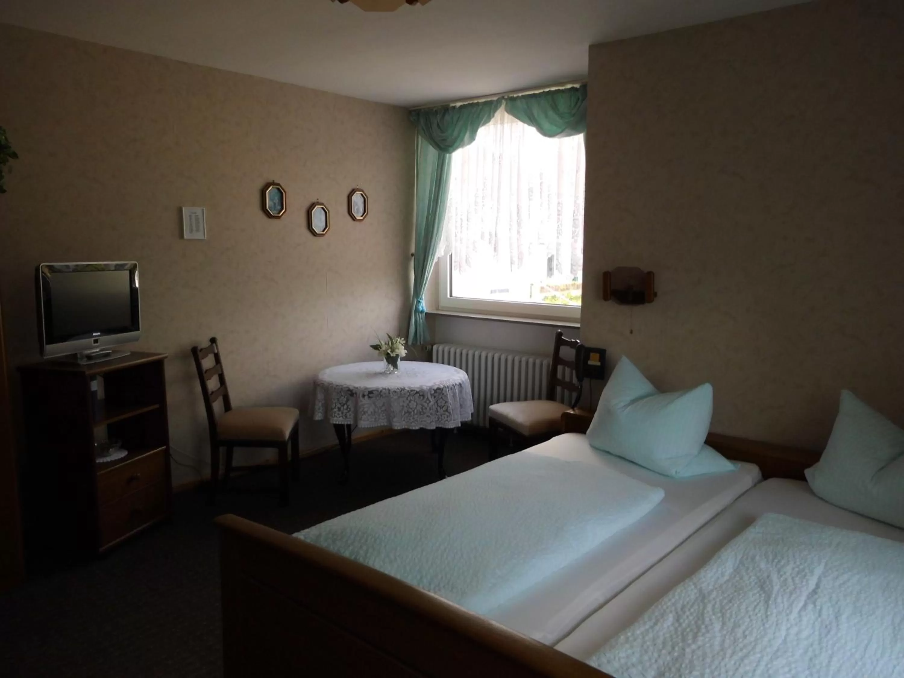 Bed in Hotel Garni am Heuberg