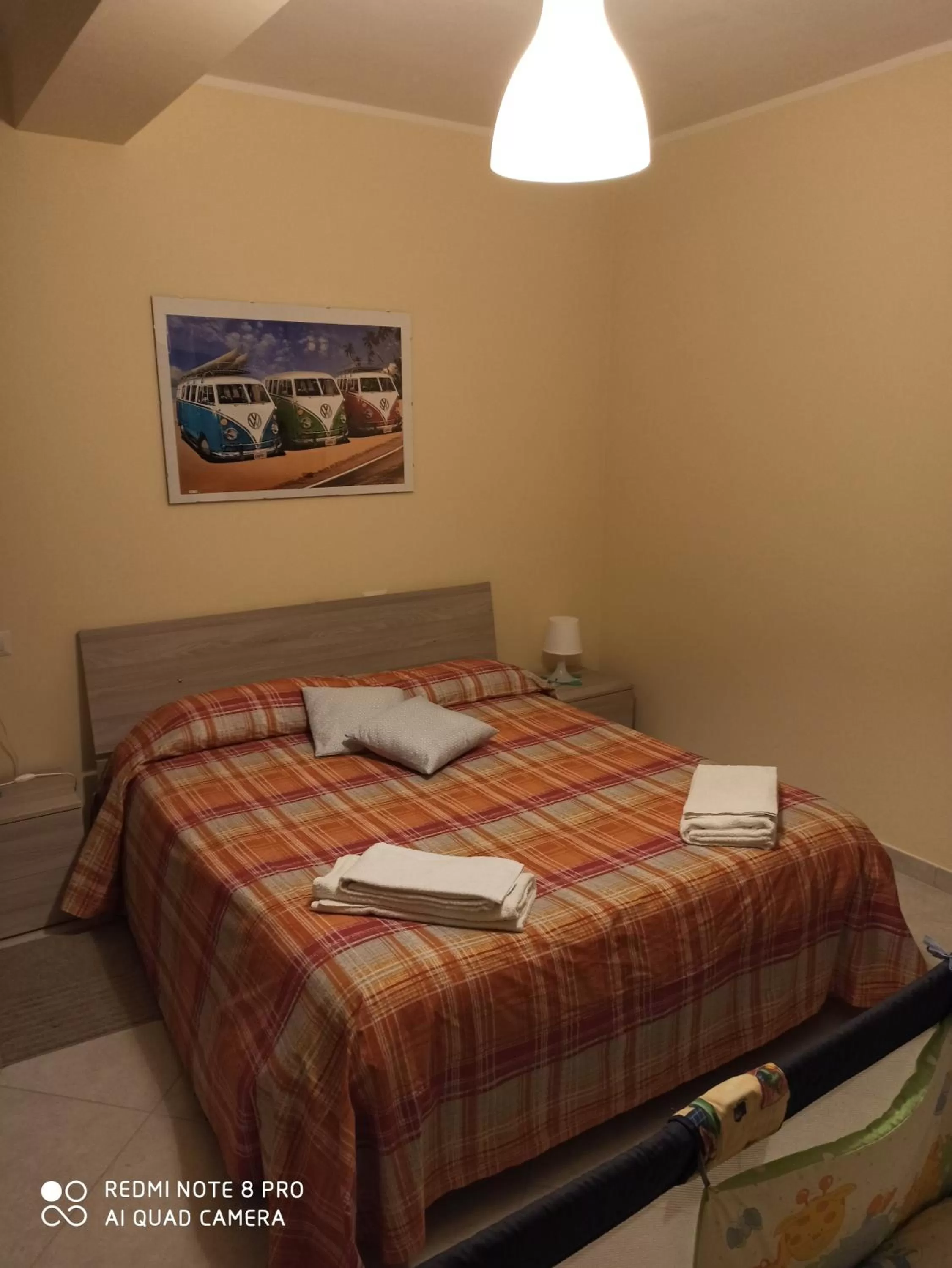 Bedroom, Bed in B&B KARISMA