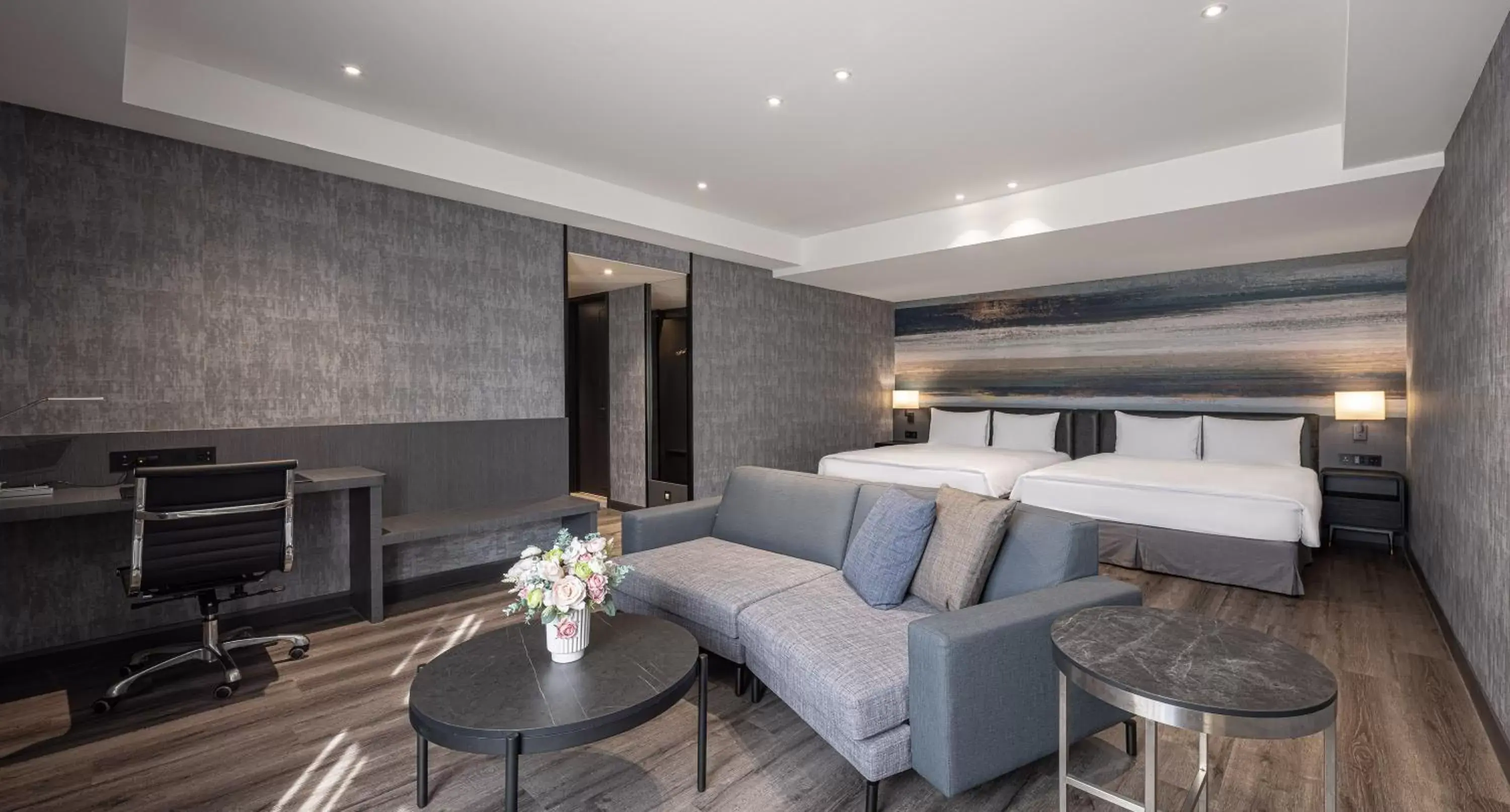 Premier Family Room in Lakeshore Hotel Metropolis Premier Family Room in Lakeshore Hotel Metropolis