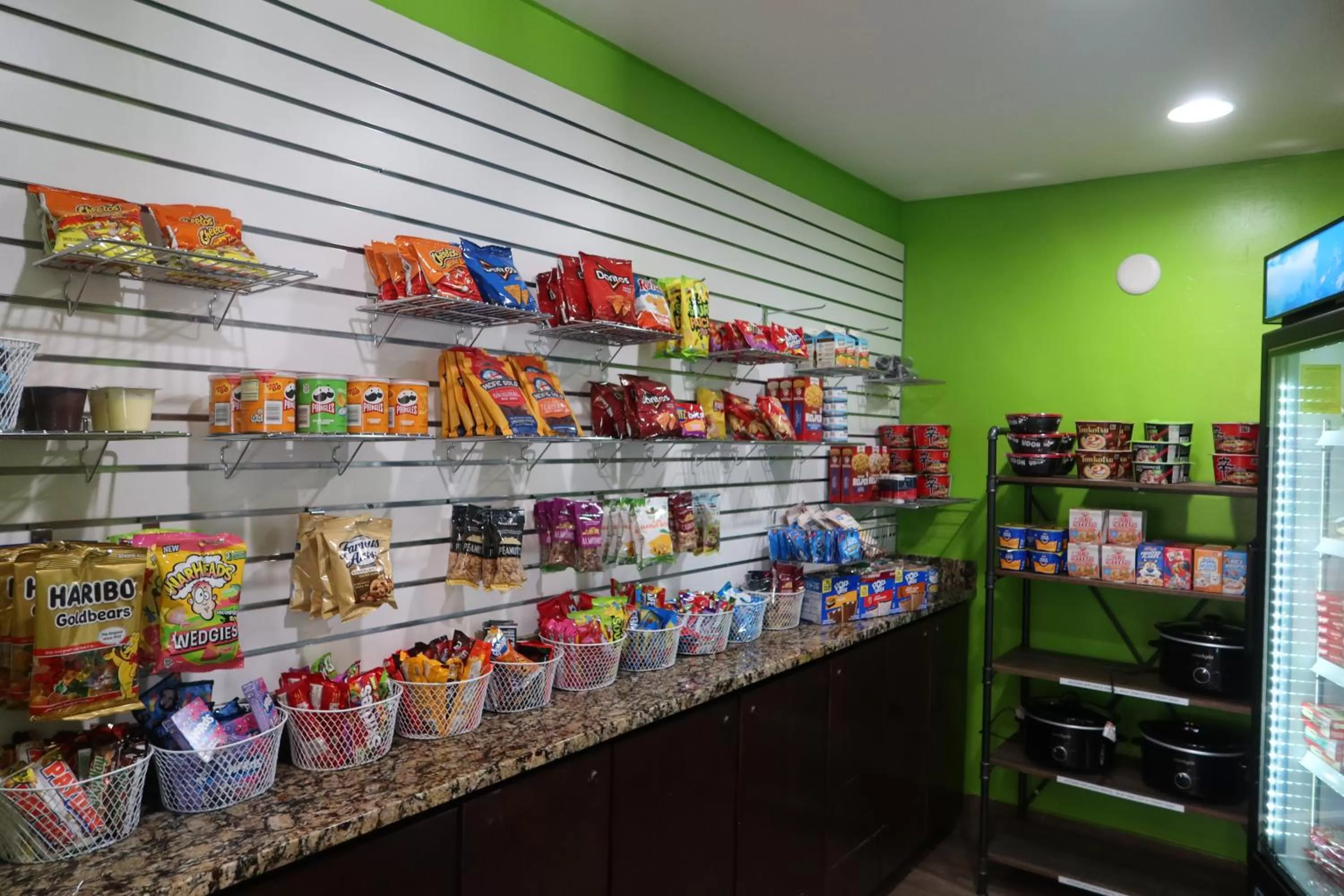 Food and drinks in GreenTree Suites Eagle / Vail Valley