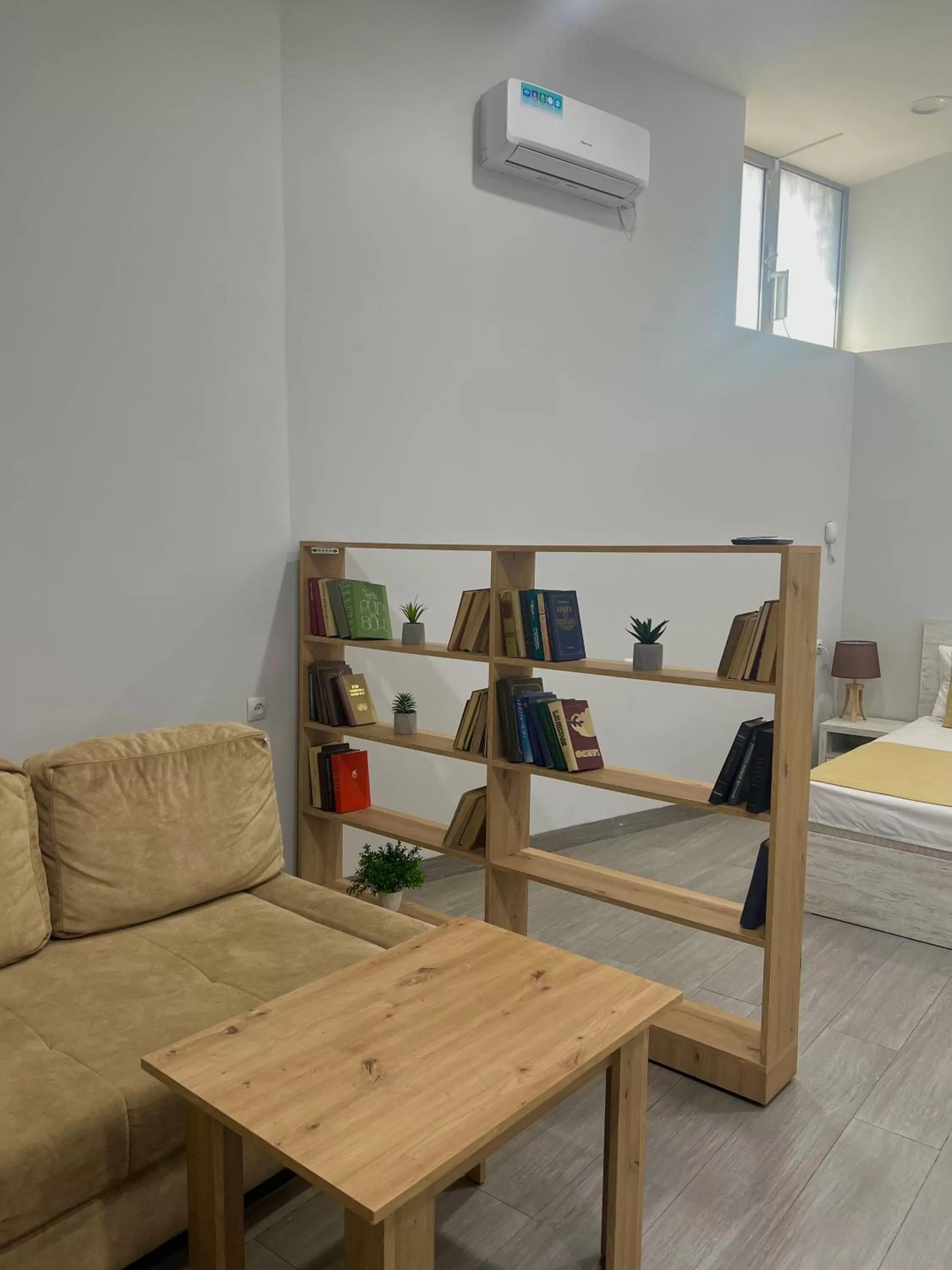 Living room, Bed in Menua by Horizon Hotels, Yerevan