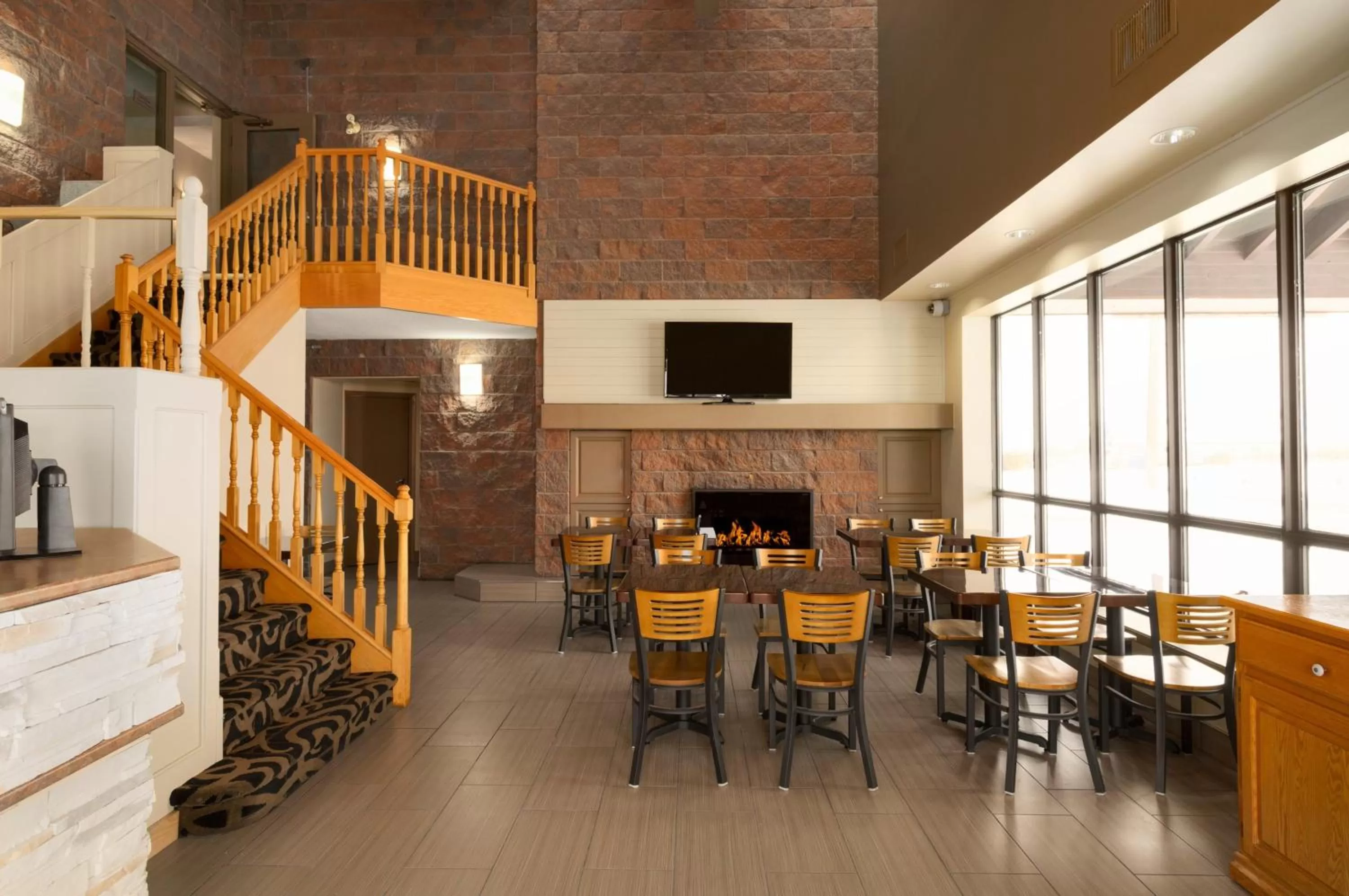 Lobby or reception in Super 8 by Wyndham Timmins ON