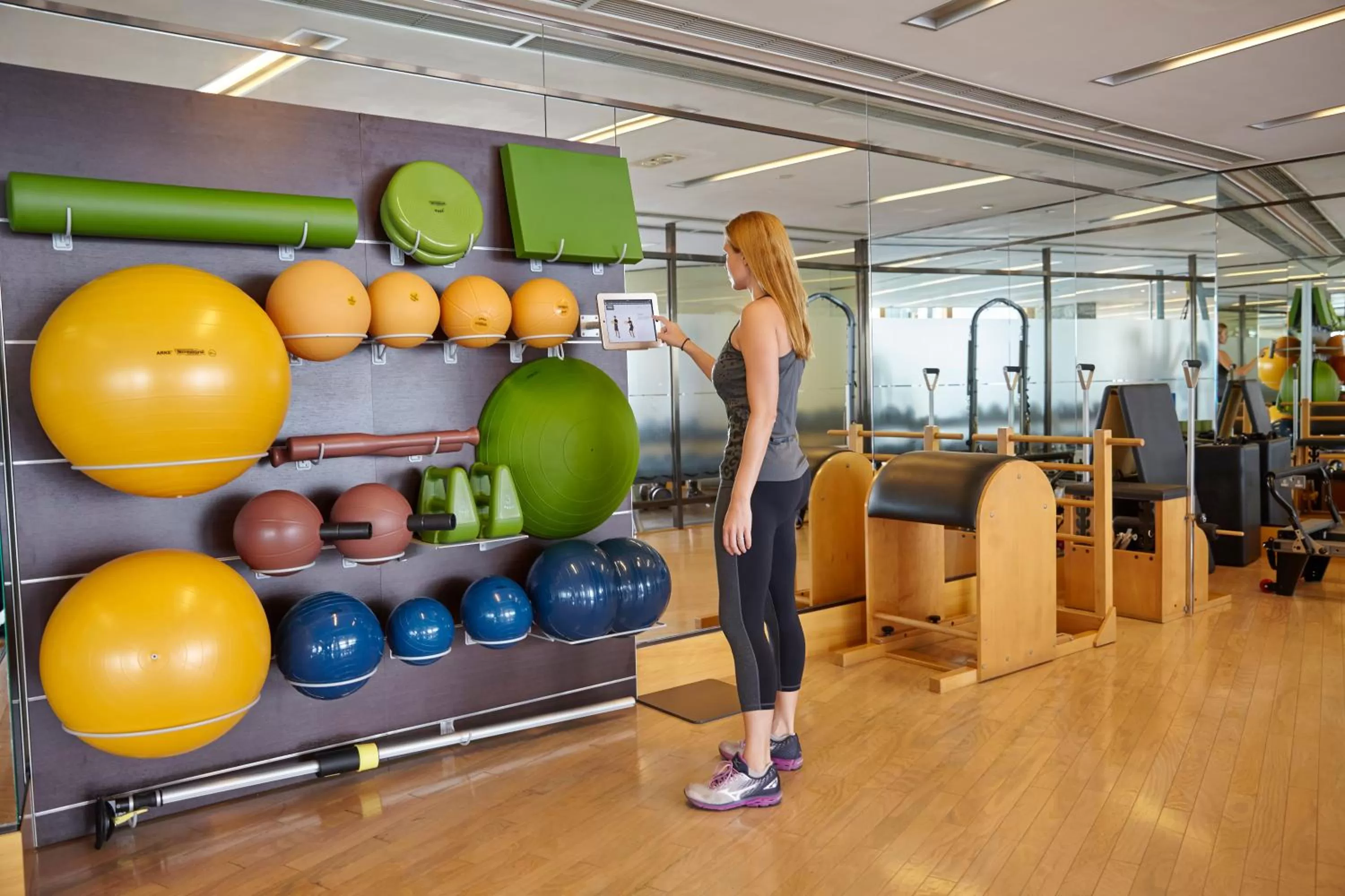 Fitness centre/facilities in Four Seasons Hotel Hong Kong