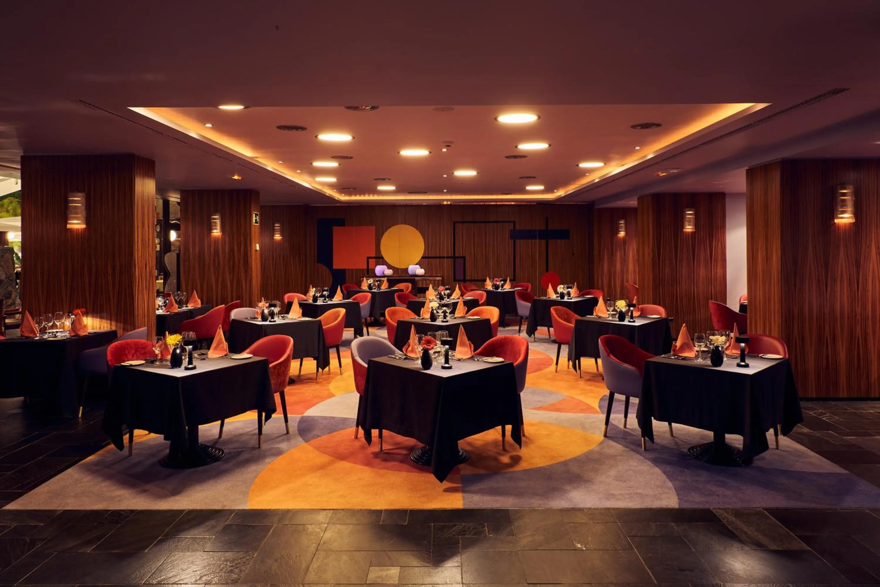 Restaurant/places to eat in Seaside Palm Beach