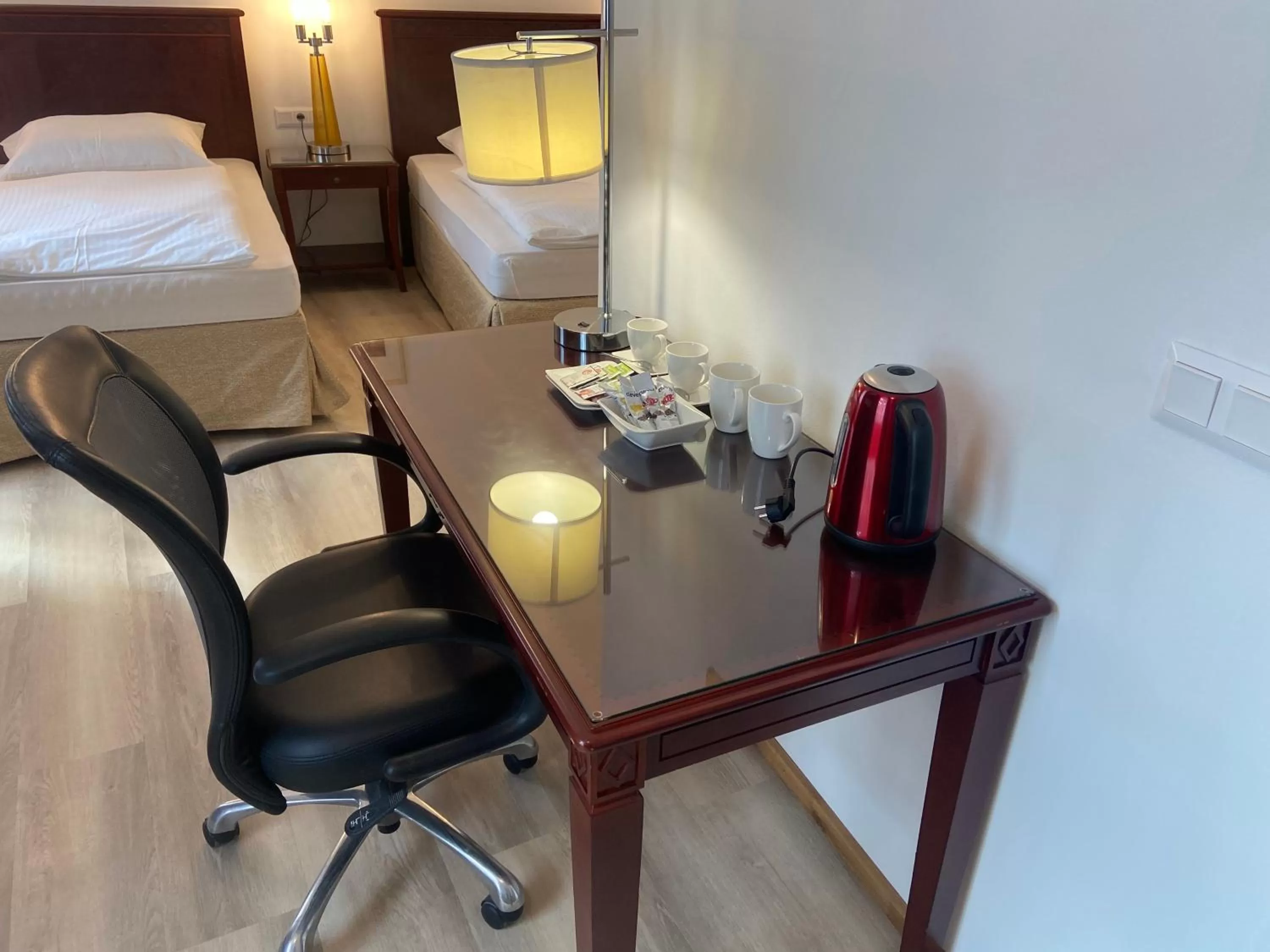 Coffee/tea facilities, Bed in Aparthotel Slezák