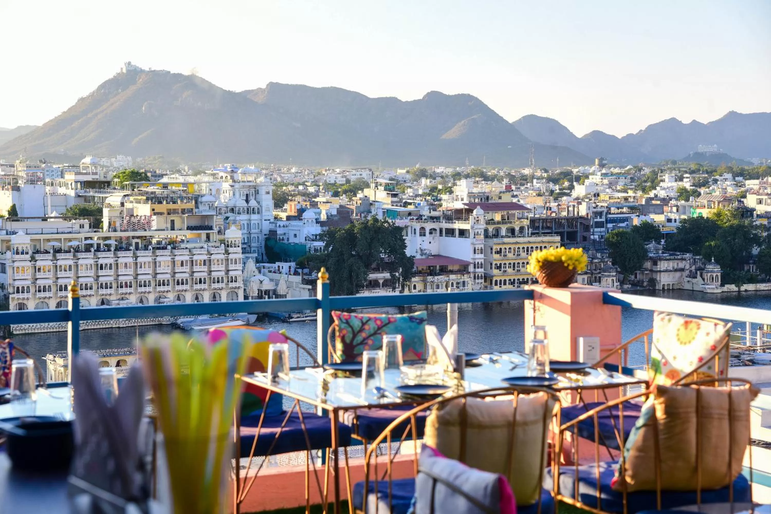 City view in Hotel Casa by the lake