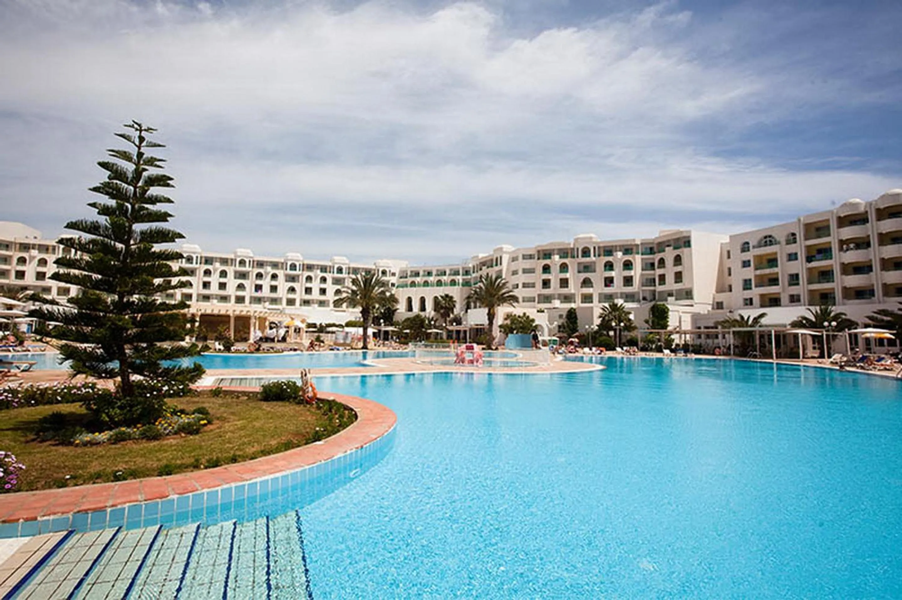 Swimming pool in El Mouradi Hammamet