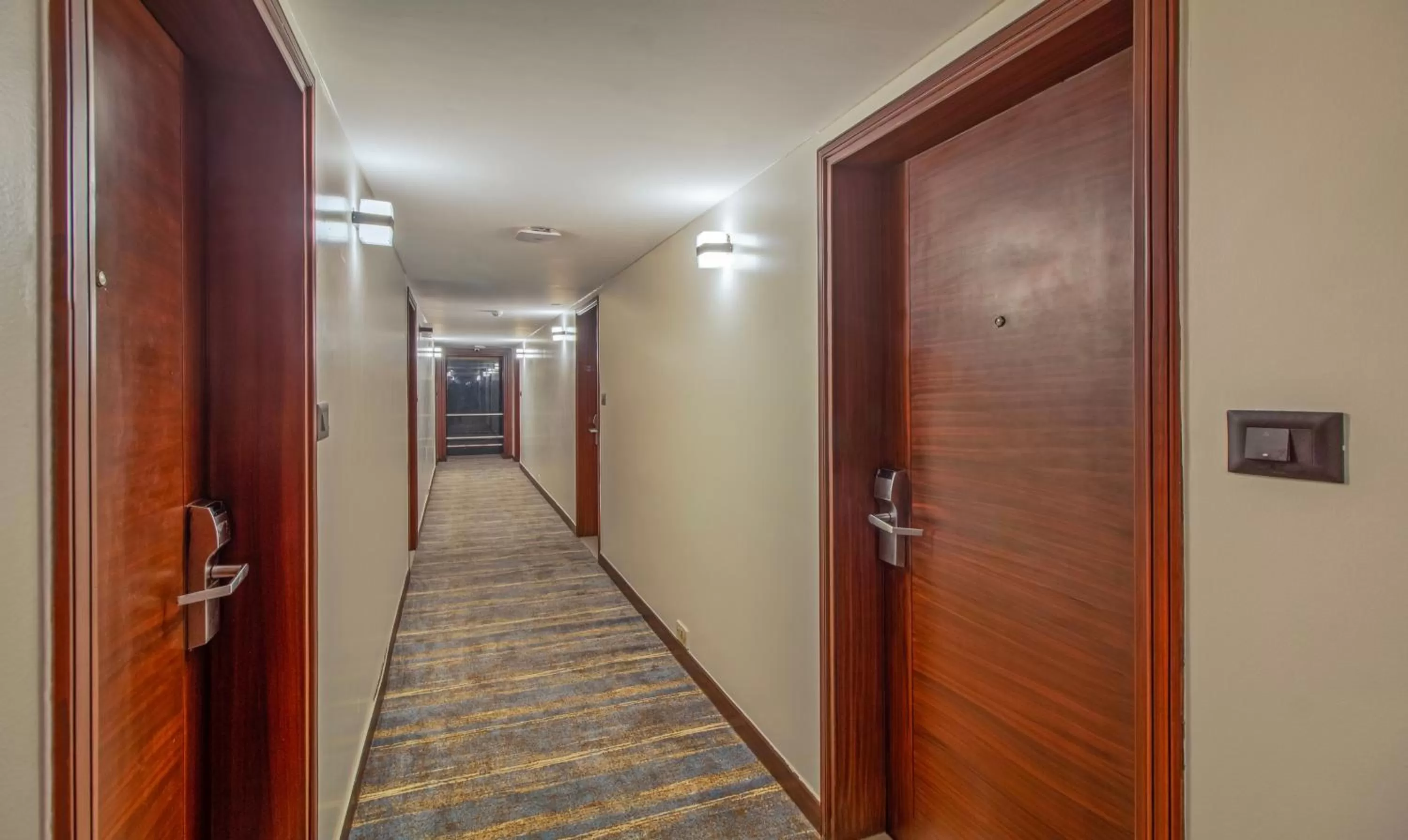 Lobby or reception in Treebo Regency - Bund Garden, Dhole Patil Road