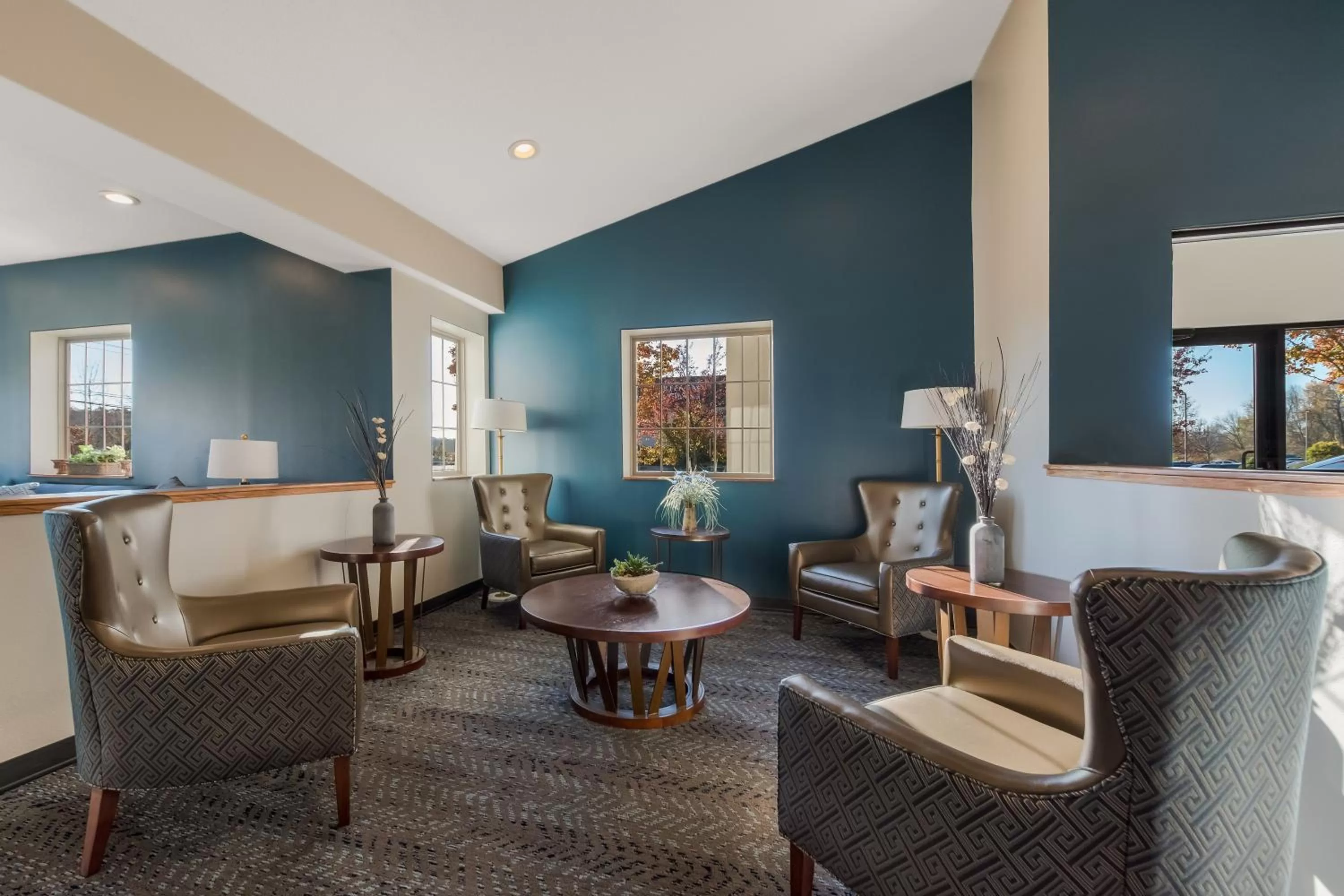 Lobby or reception in SureStay Plus Hotel by Best Western Highland Poughkeepsie