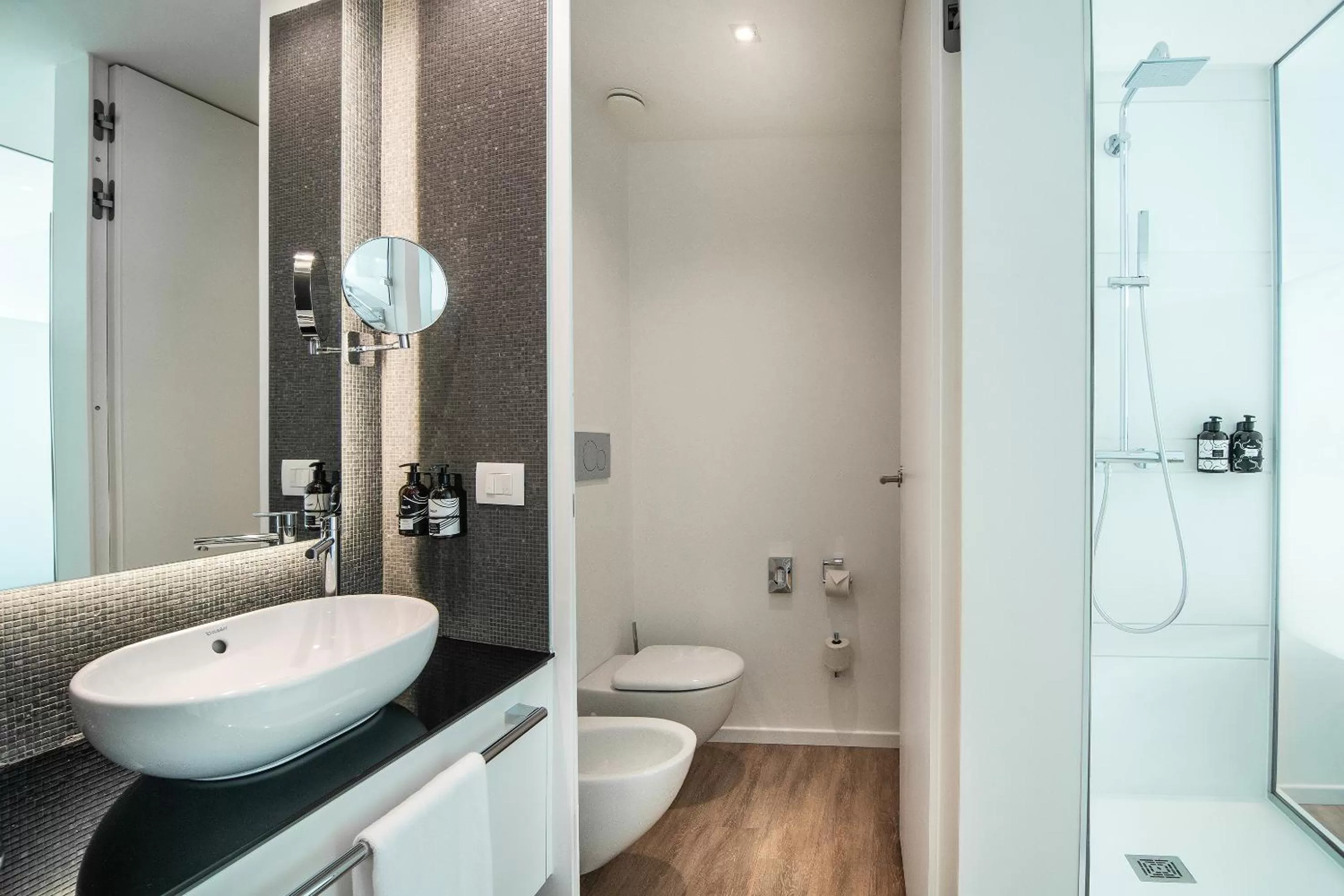 Bathroom in INNSiDE by Meliá Milano Torre GalFa