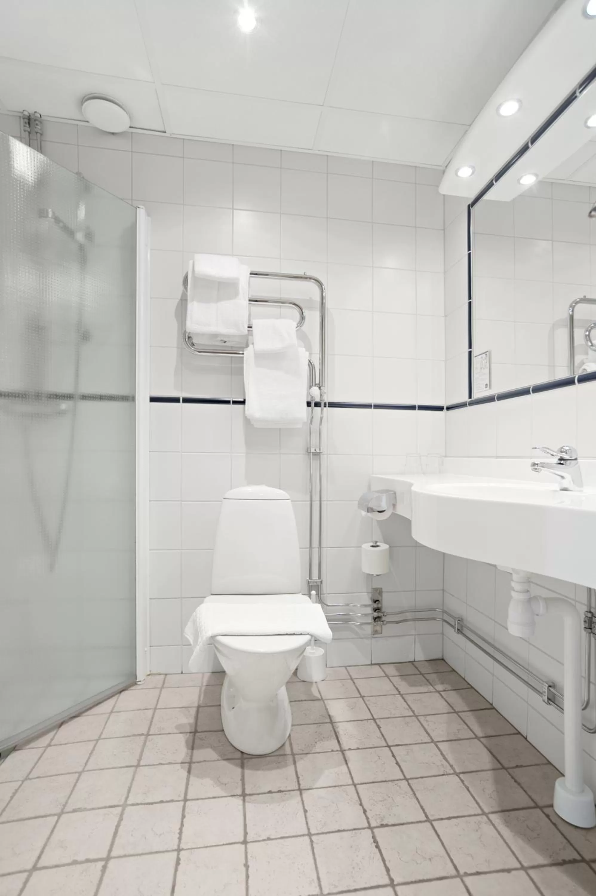 Shower in Best Western Hotel Esplanade