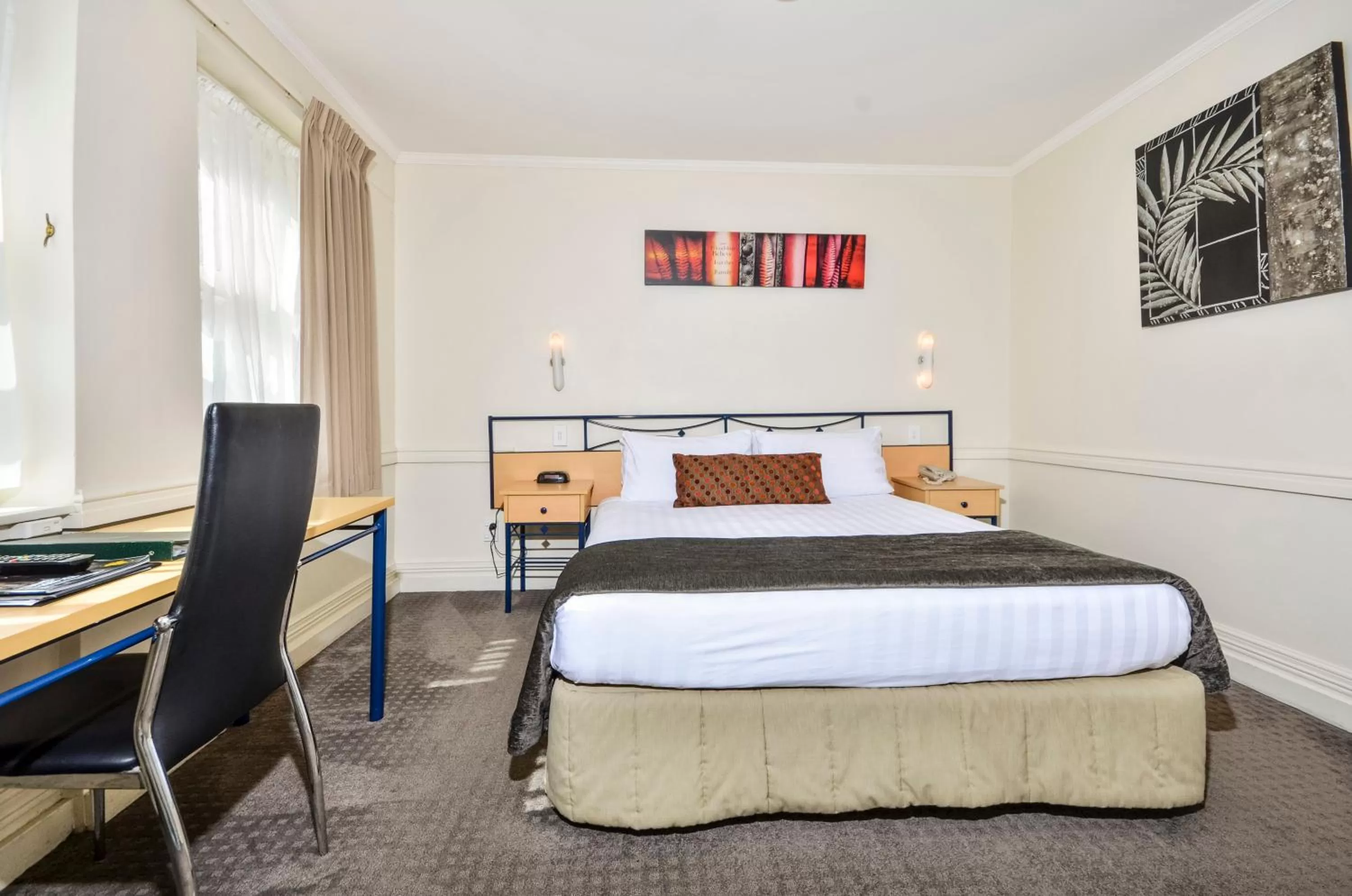 Bed in Poenamo Hotel