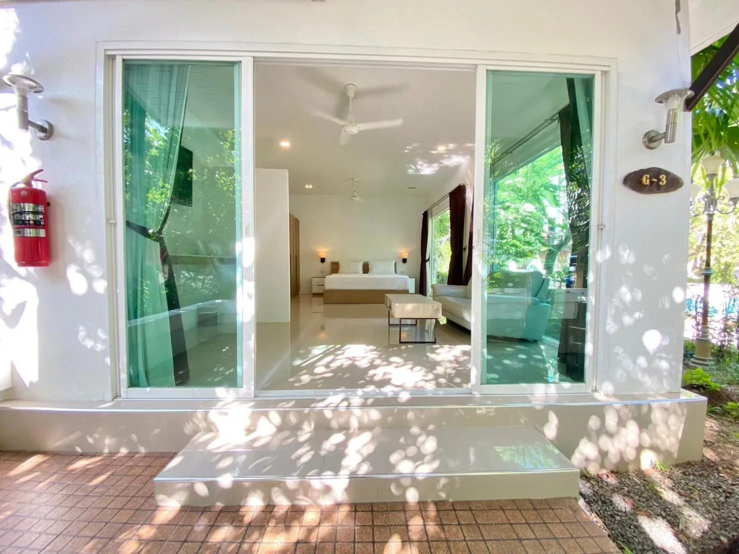 Bedroom in Garden Home Kata