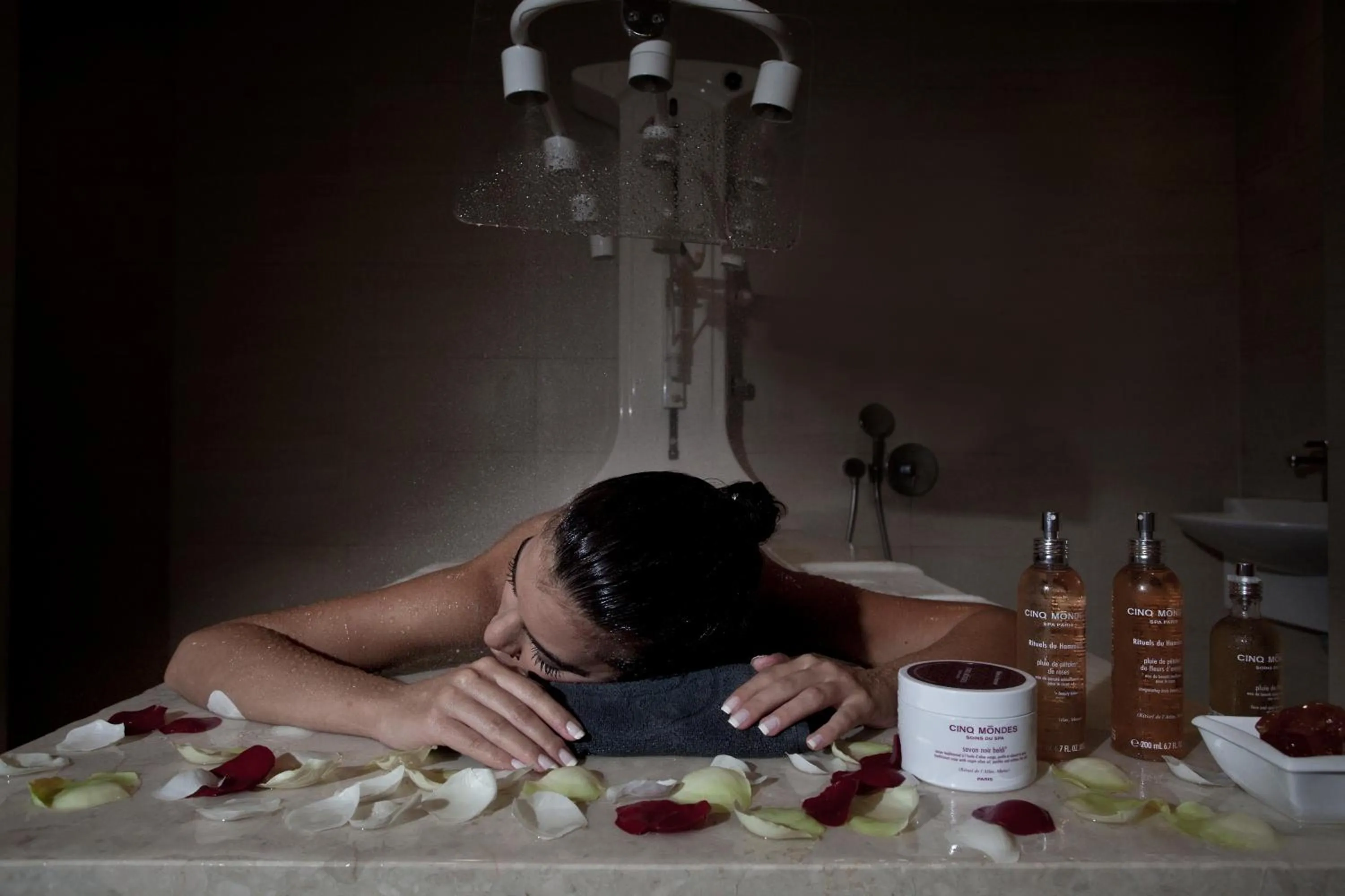 Spa and wellness centre/facilities in ParkTower Suites