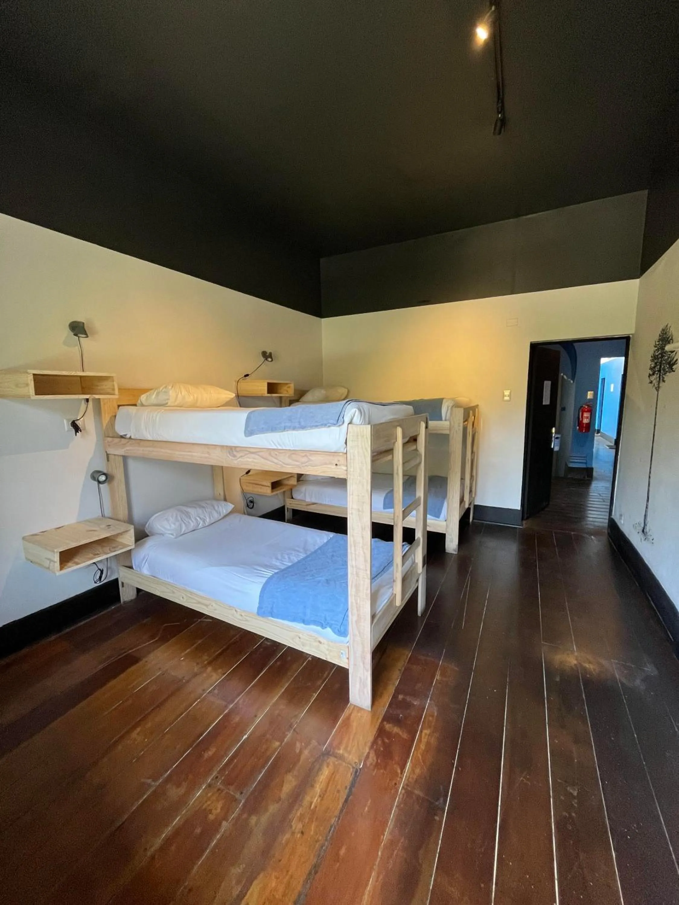 Photo of the whole room, Bed in Hostel Boutique Merced 88